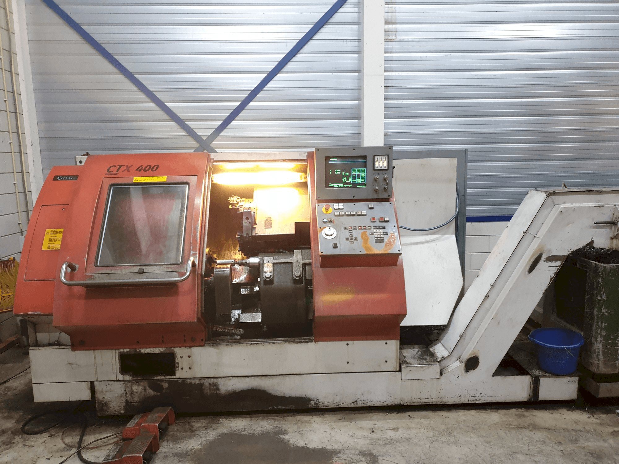 Gildemeister CTX 400 Mašinos vaizdas iš priekio
