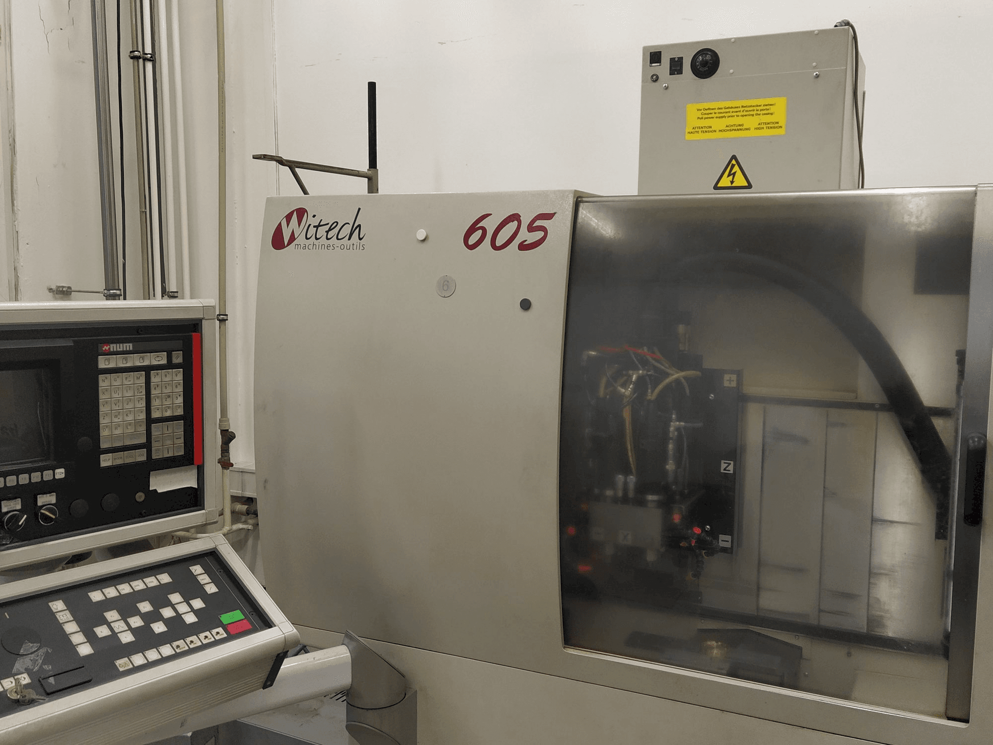 Witech 605 Mašinos vaizdas iš priekio