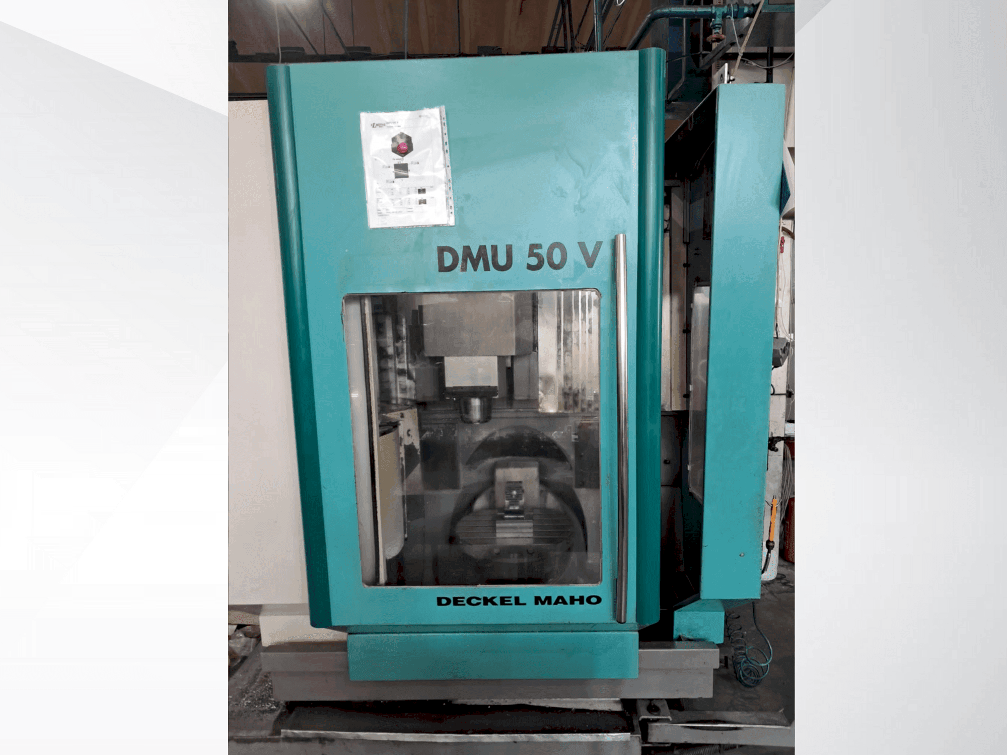 DECKEL MAHO DMU 50V Mašinos vaizdas iš priekio