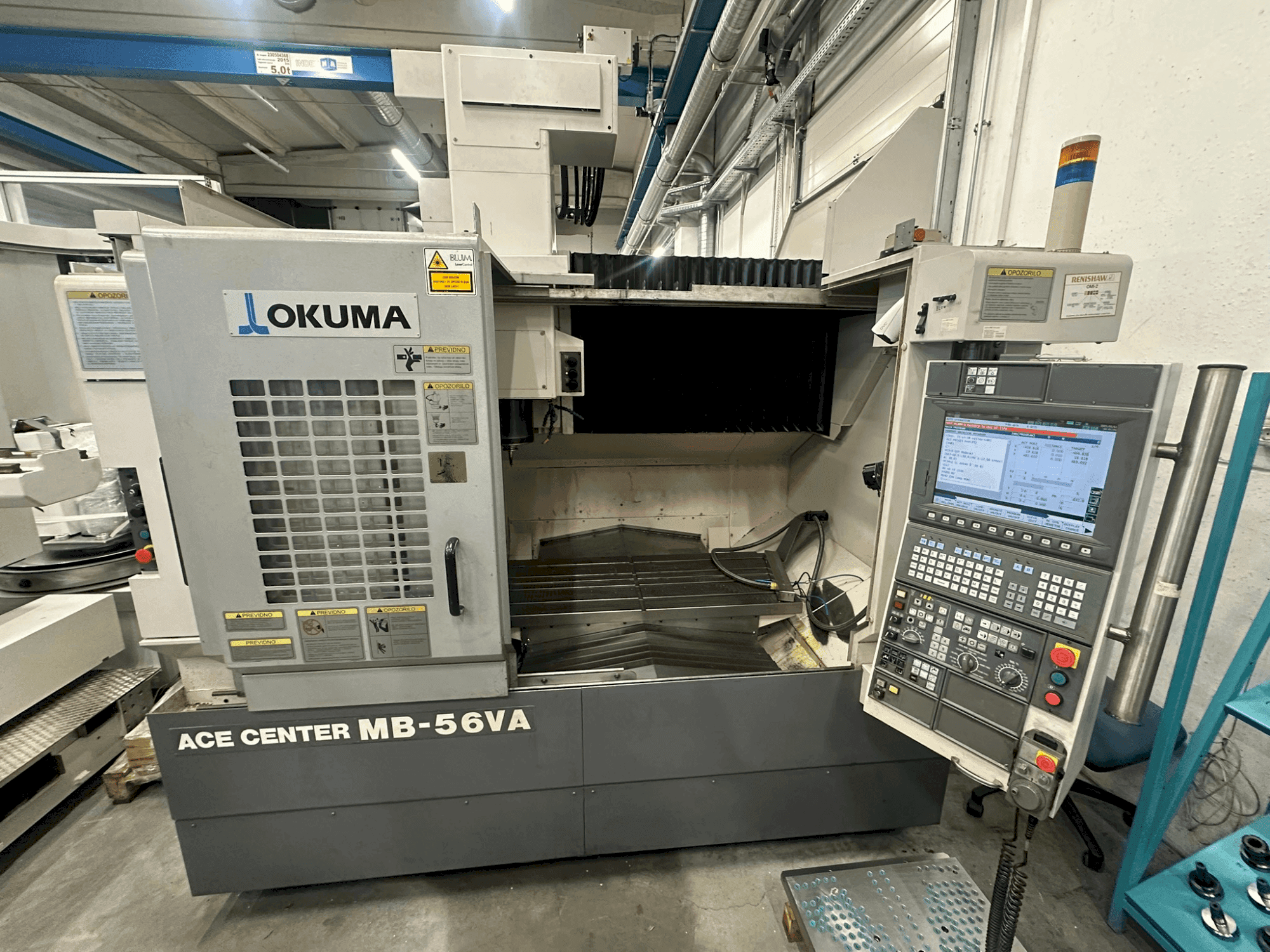 Okuma MB-56 VA Mašinos vaizdas iš priekio