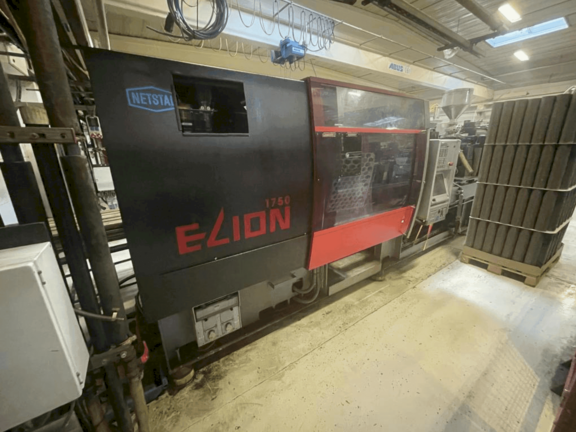Netstal Elion 1750-840 Mašinos vaizdas iš priekio