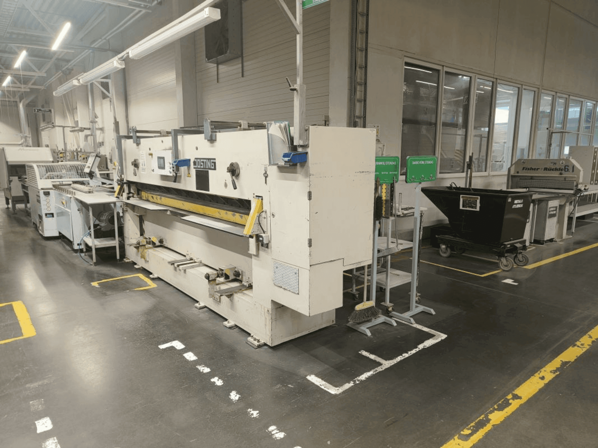 JOSTING ZFS 2800 Mašinos vaizdas iš priekio