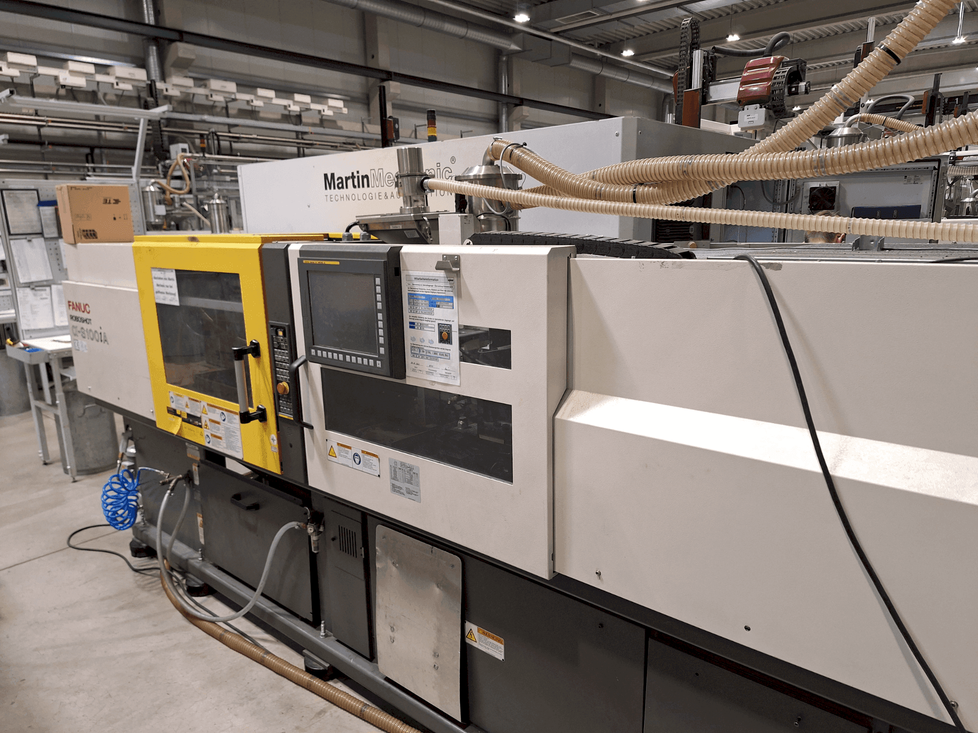FANUC Roboshot S100iA Mašinos vaizdas iš priekio
