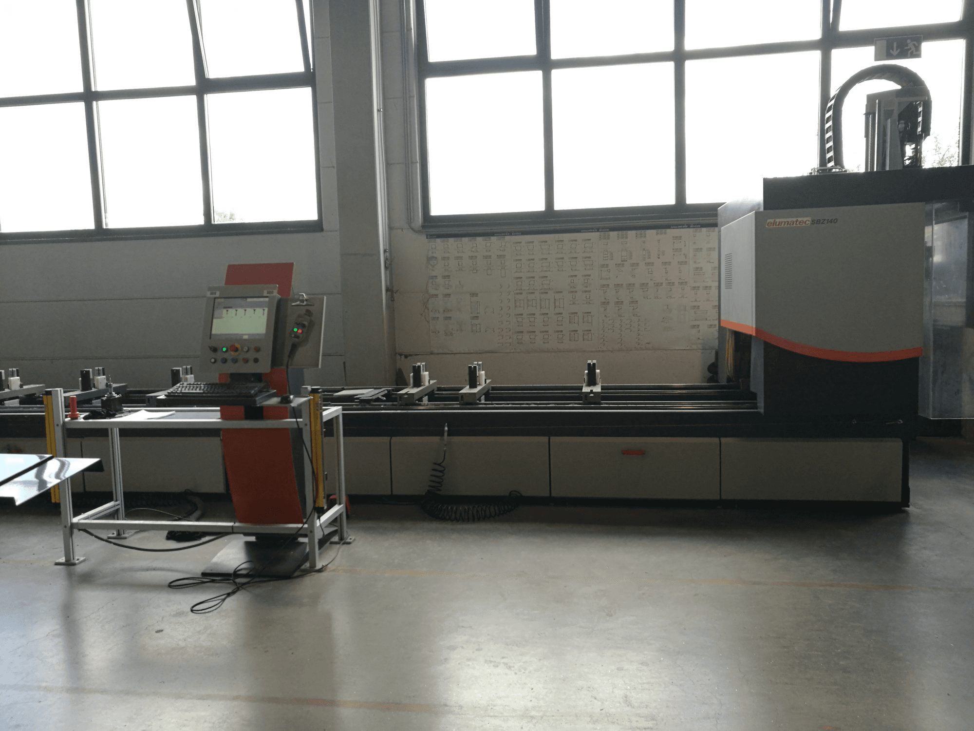 elumatec SBZ 140 Mašinos vaizdas iš priekio