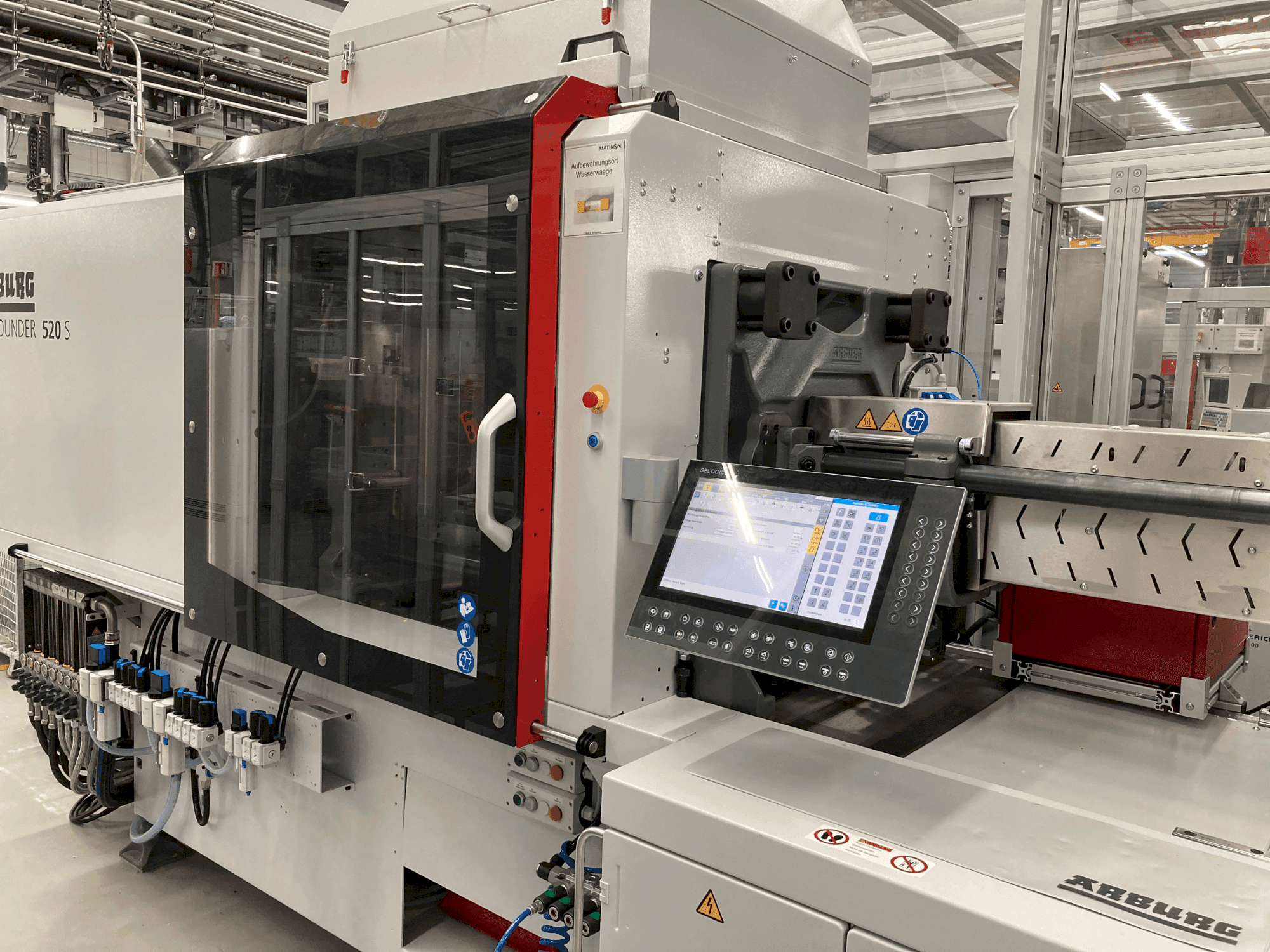 Arburg Allrounder 520 S 1600-400 Mašinos vaizdas iš priekio