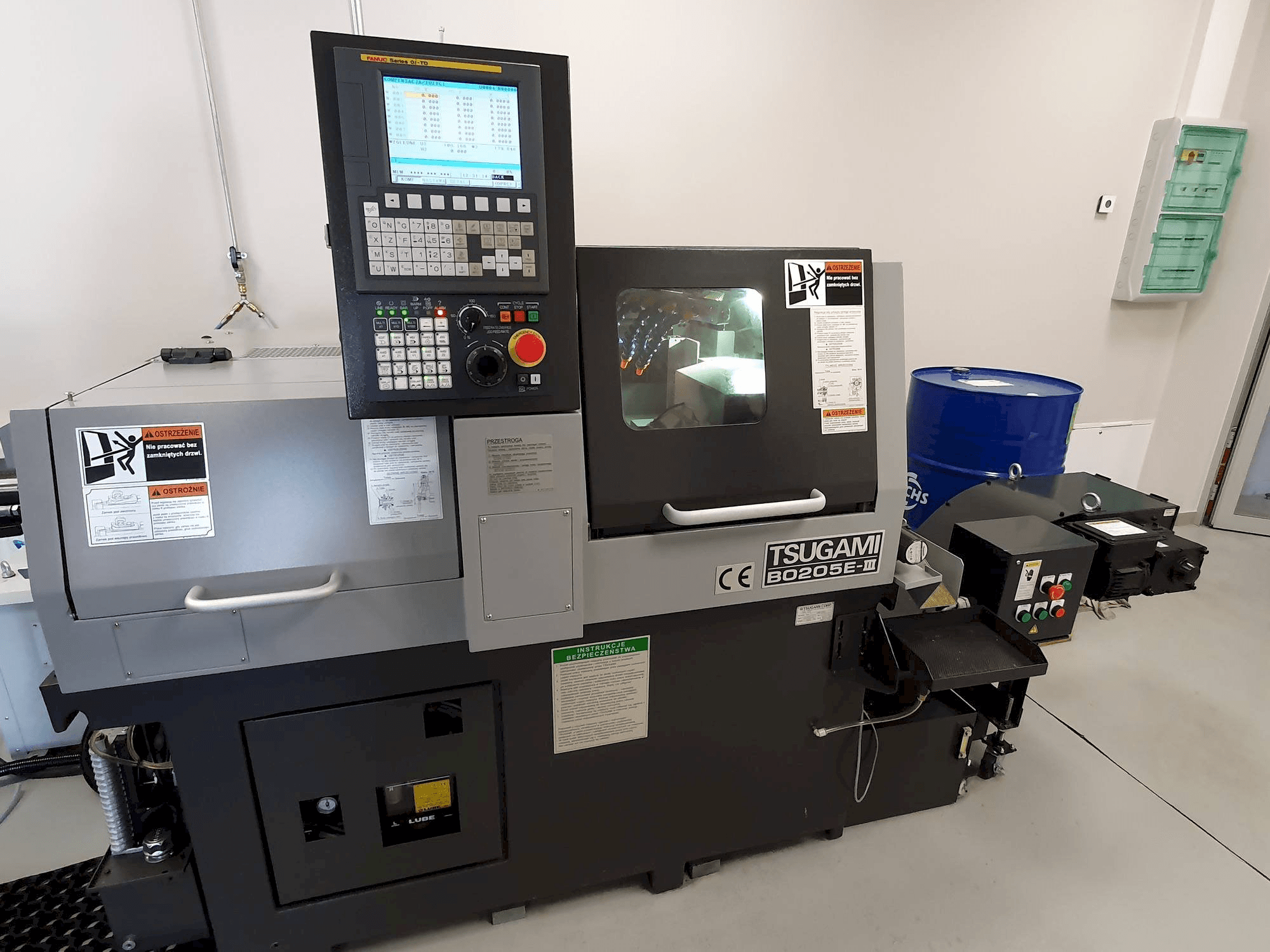 TSUGAMI B0205E-III Mašinos vaizdas iš priekio