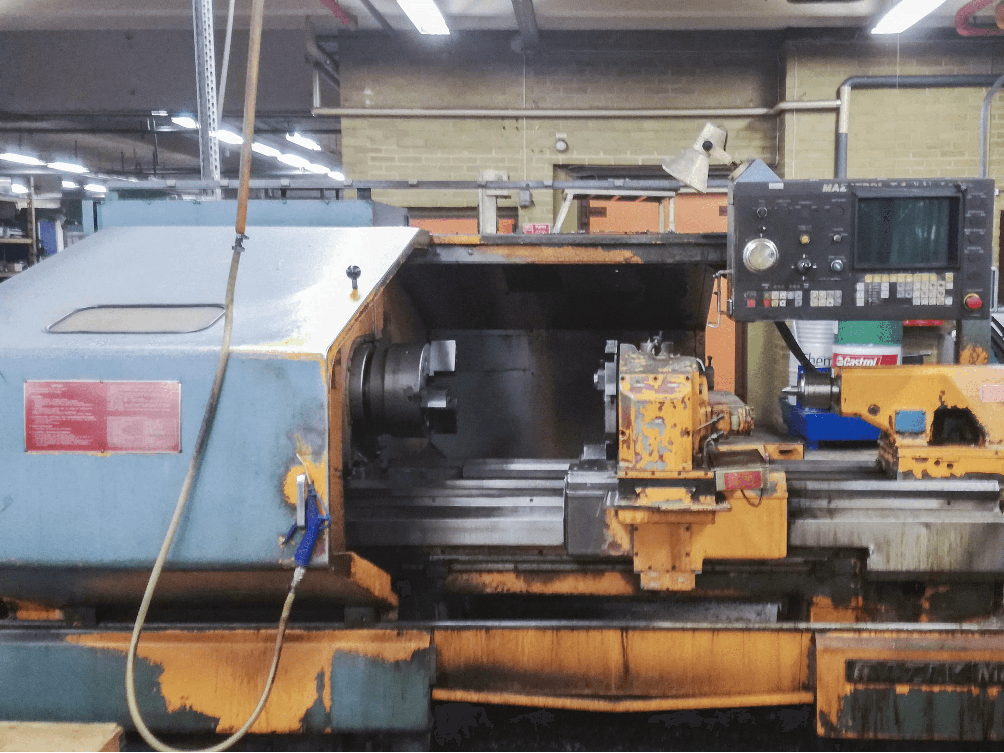 Mazak M4-1000 Mašinos vaizdas iš priekio