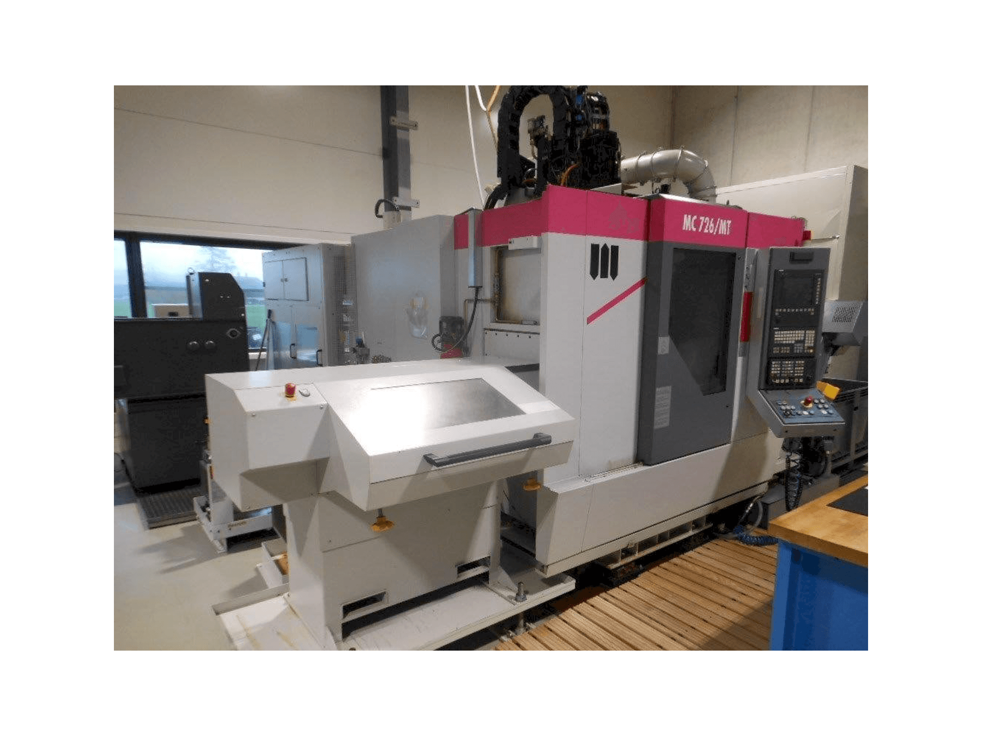 STAMA MC 726 Mašinos vaizdas iš priekio