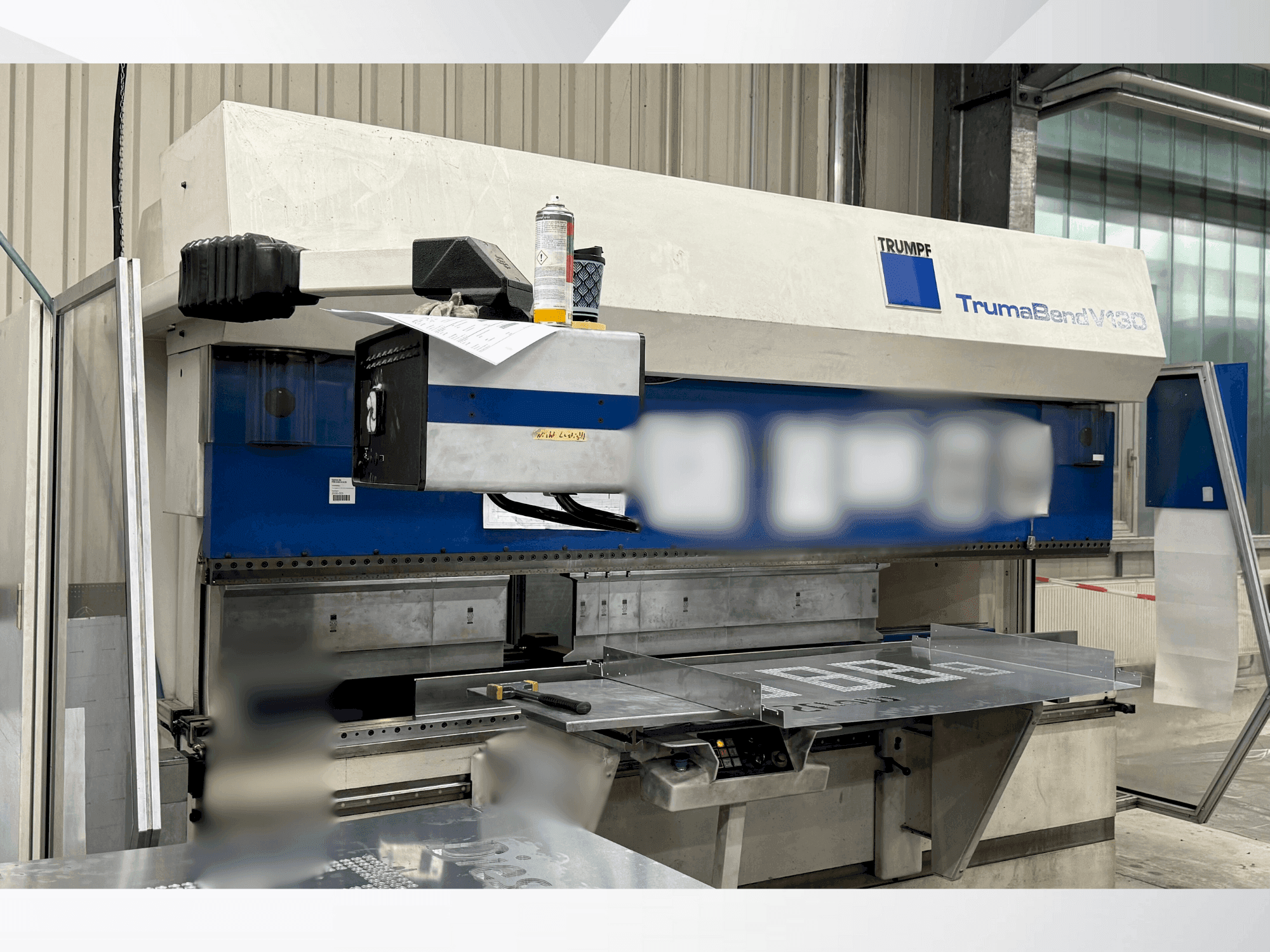 TRUMPF TrumaBend V130 Mašinos vaizdas iš priekio