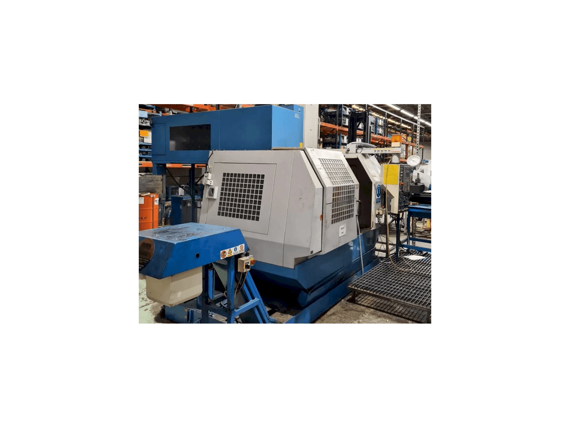 Matsuura MC-800VF Mašinos vaizdas iš priekio