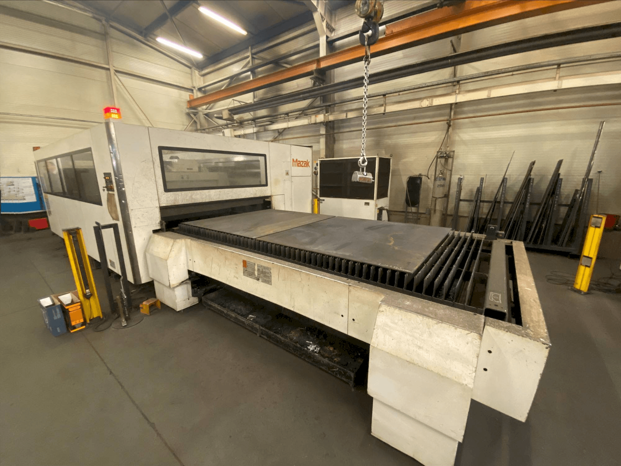 Mazak OPTIPLEX 3015 II Mašinos vaizdas iš priekio