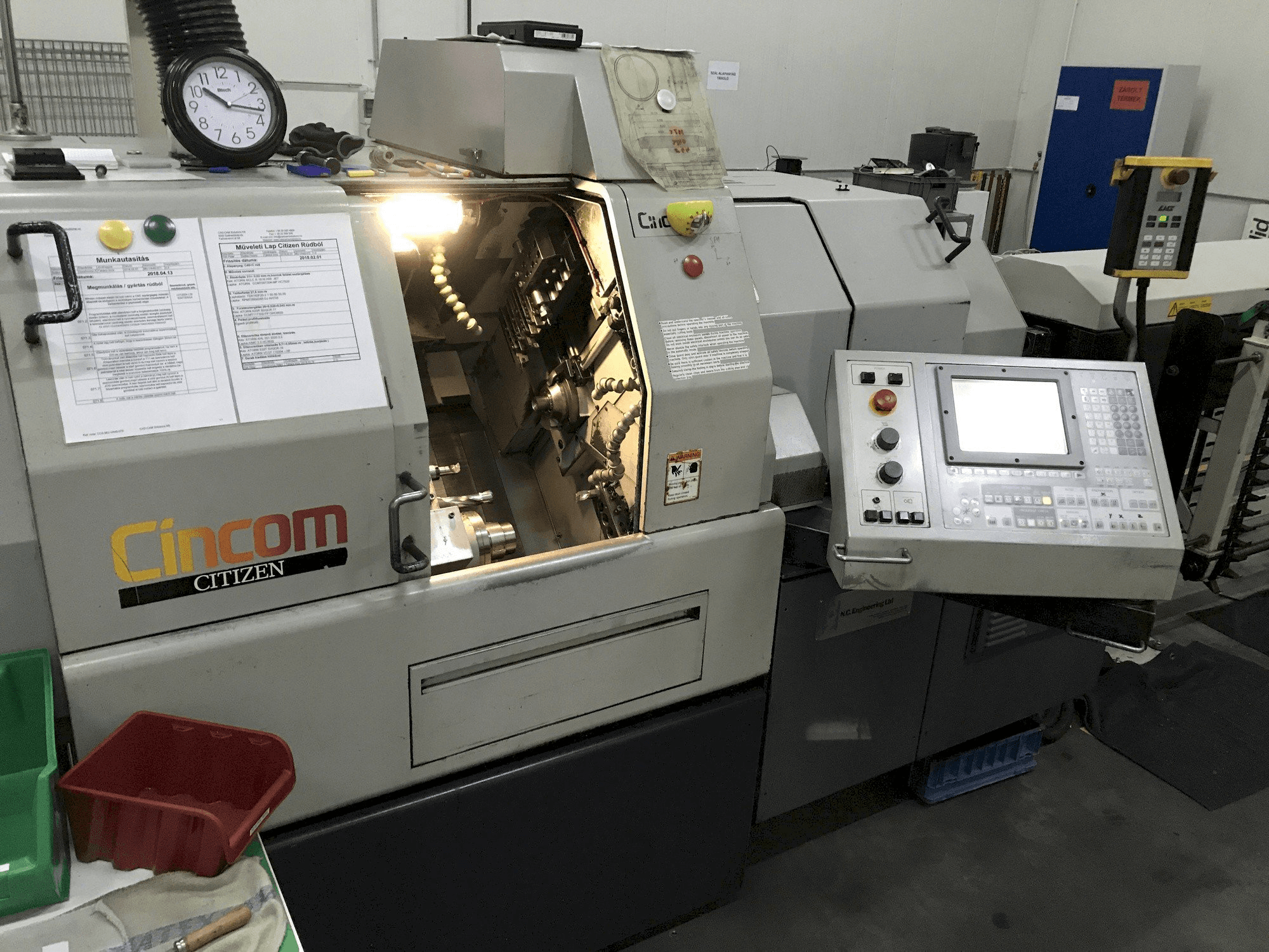 Citizen Cincom L32 Mašinos vaizdas iš priekio