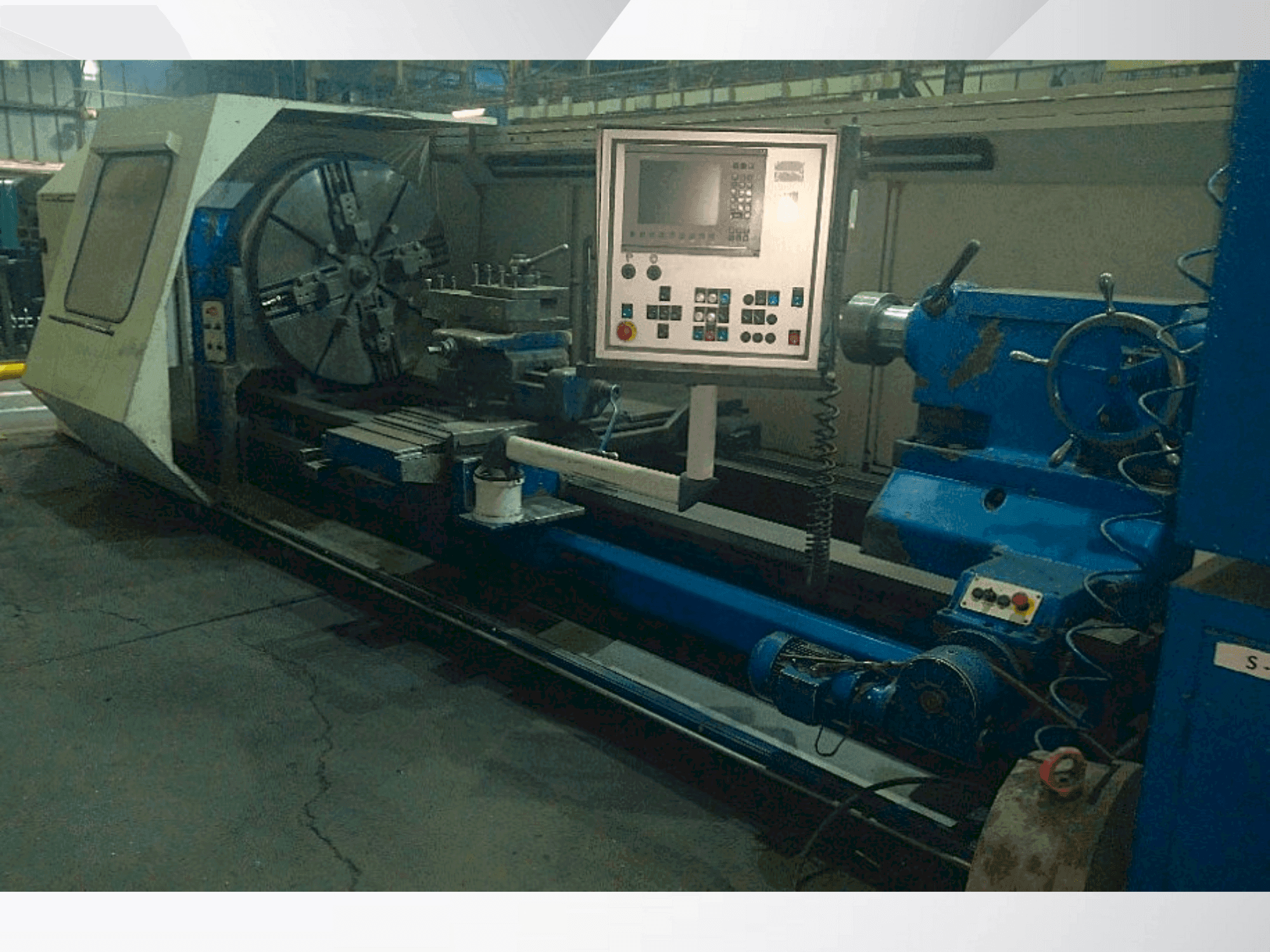 SKODA SRM 125 CNC Mašinos vaizdas iš priekio