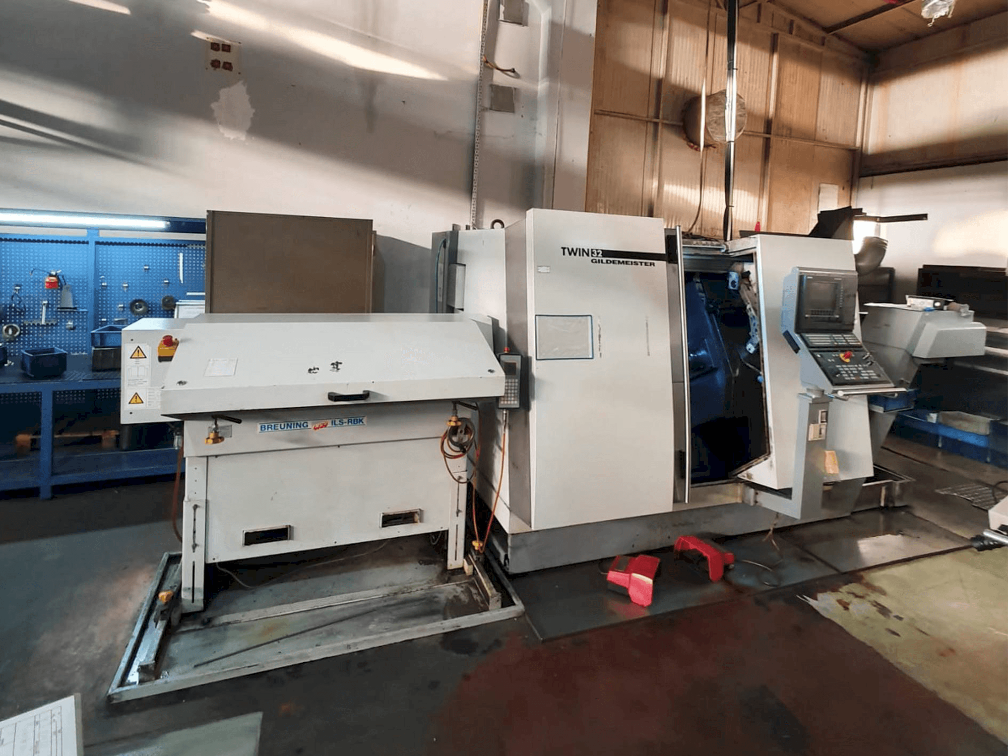 Gildemeister TWIN 32 Mašinos vaizdas iš priekio