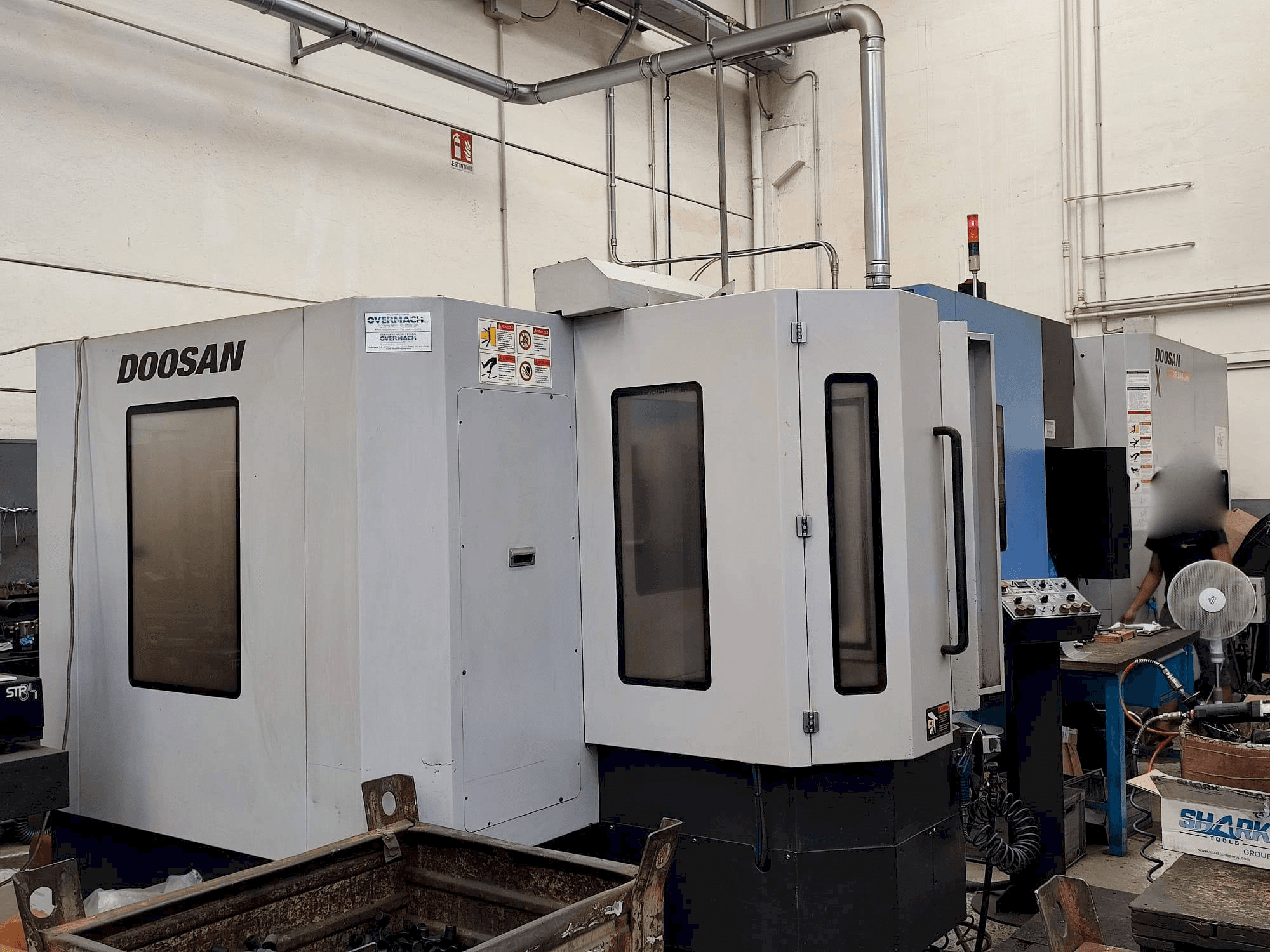 DOOSAN HP 5100 Mašinos vaizdas iš priekio