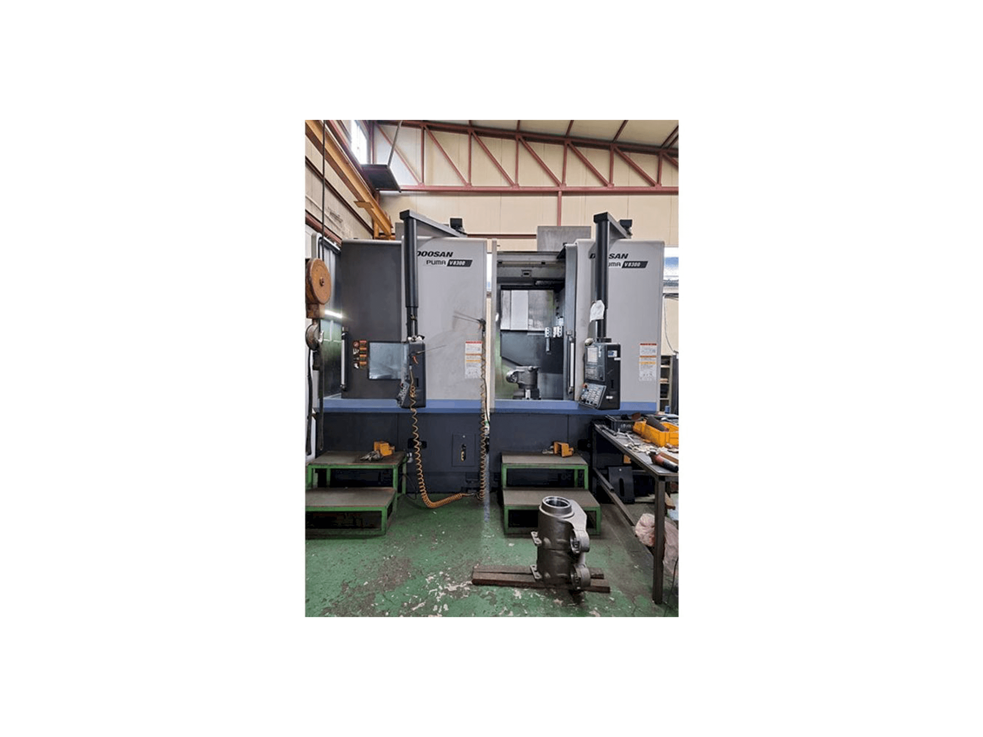Doosan Puma V8300 Mašinos vaizdas iš priekio