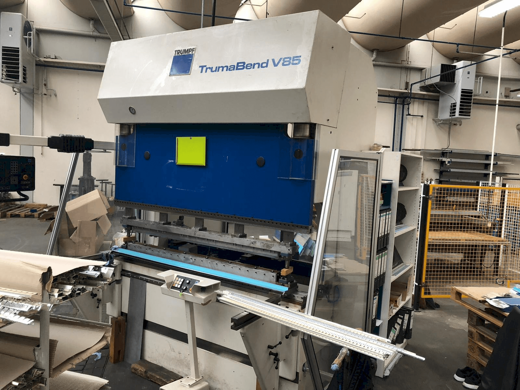 Trumpf TrumaBend V85 Mašinos vaizdas iš priekio