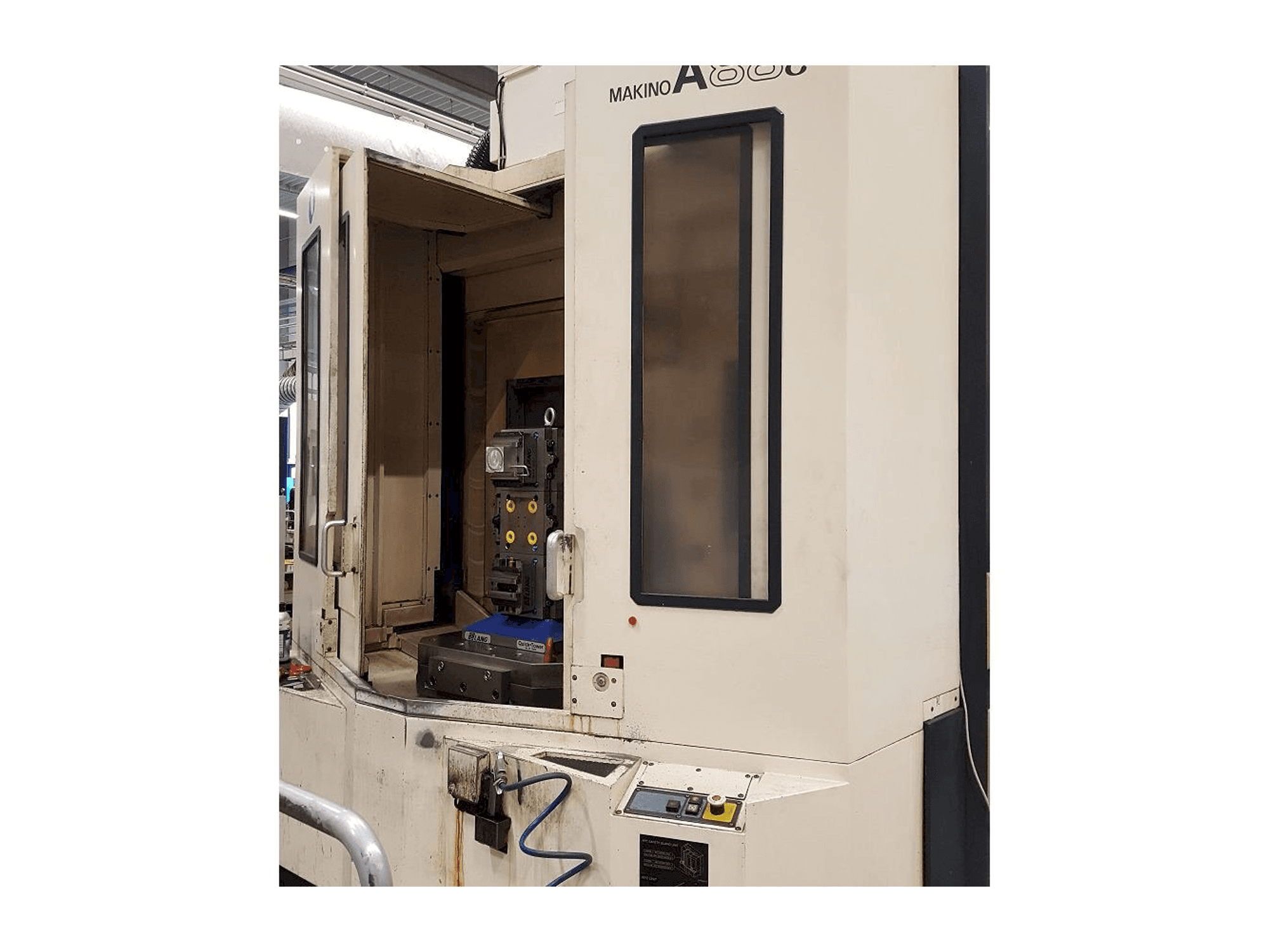 Makino A88E Mašinos vaizdas iš priekio