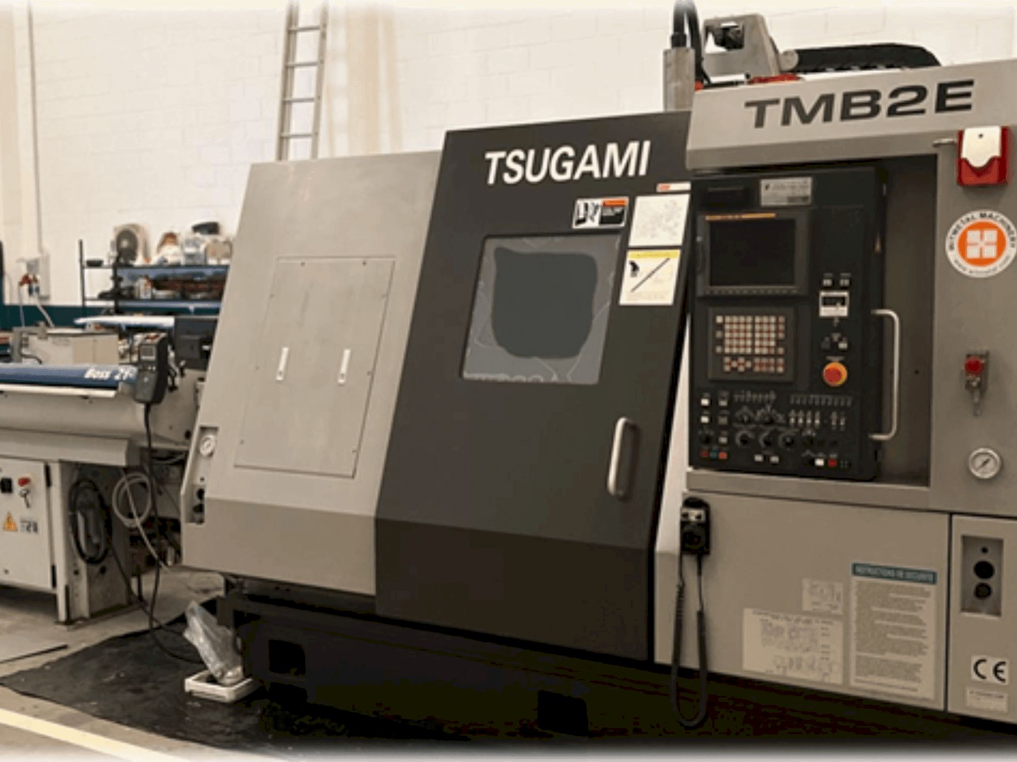 TSUGAMI TMB 2E Mašinos vaizdas iš priekio