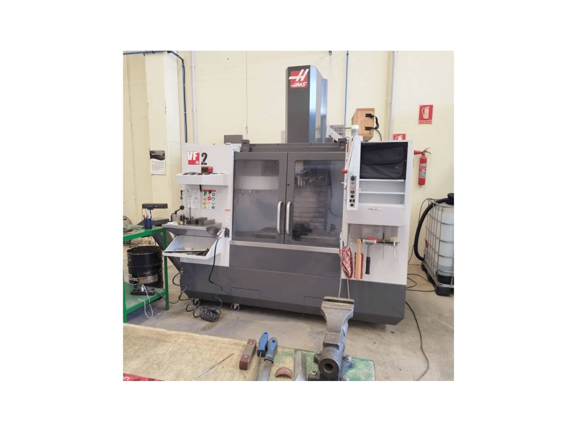 HAAS VF-2 Mašinos vaizdas iš priekio