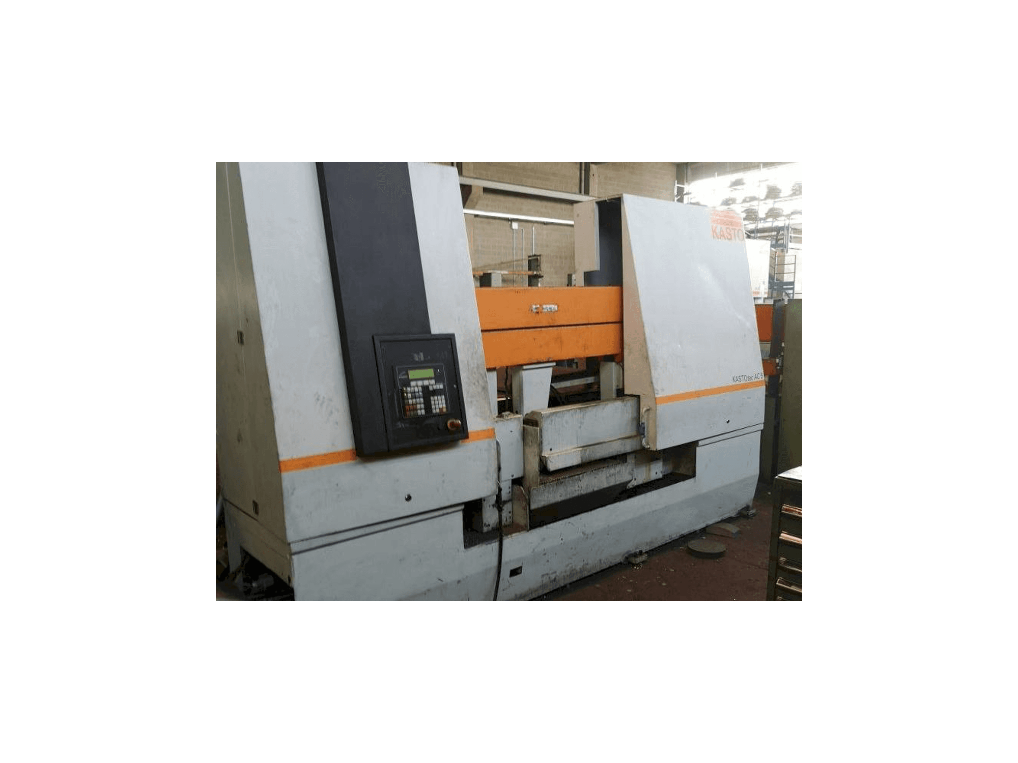 KASTO AC5 Mašinos vaizdas iš kairės pusės