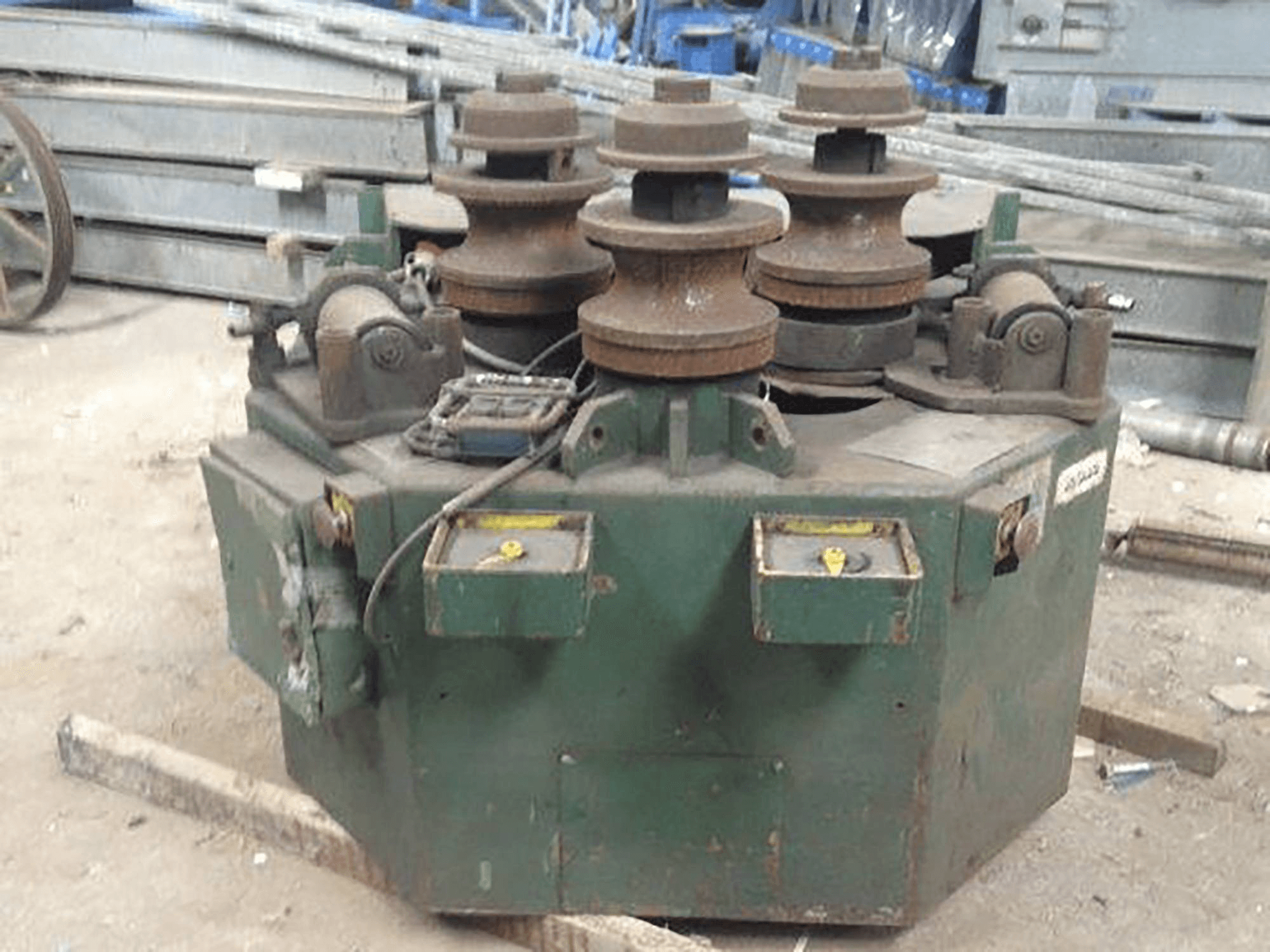 ROUNDO Mašinos vaizdasR-5 iš priekio