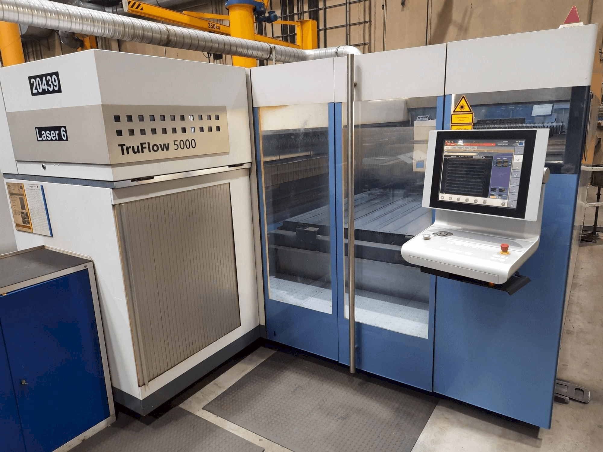 Trumpf L 3030 Mašinos vaizdas iš priekio