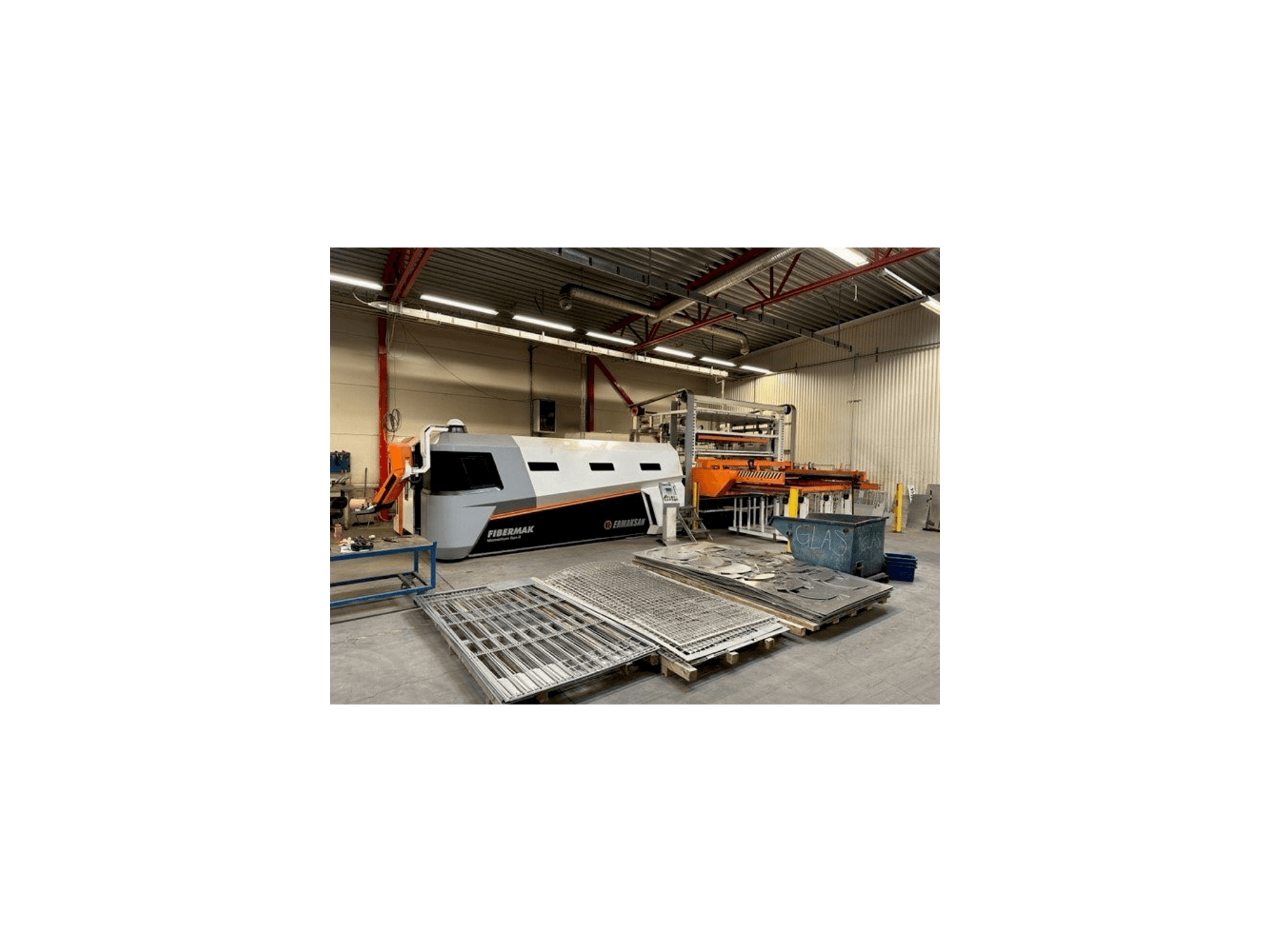 ERMAKSAN Fibermak 4KW Mašinos vaizdas iš priekio