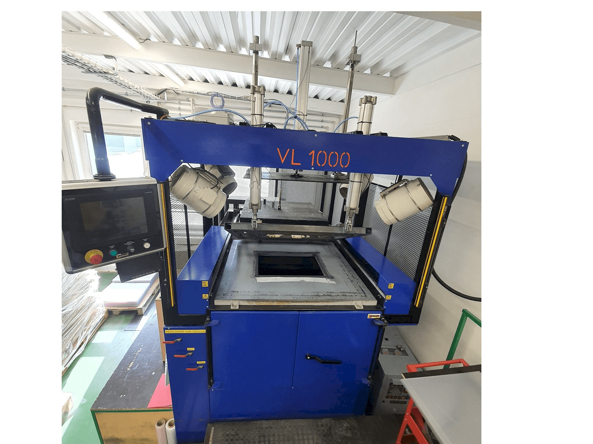 Koplast VL 1000 Mašinos vaizdas iš priekio