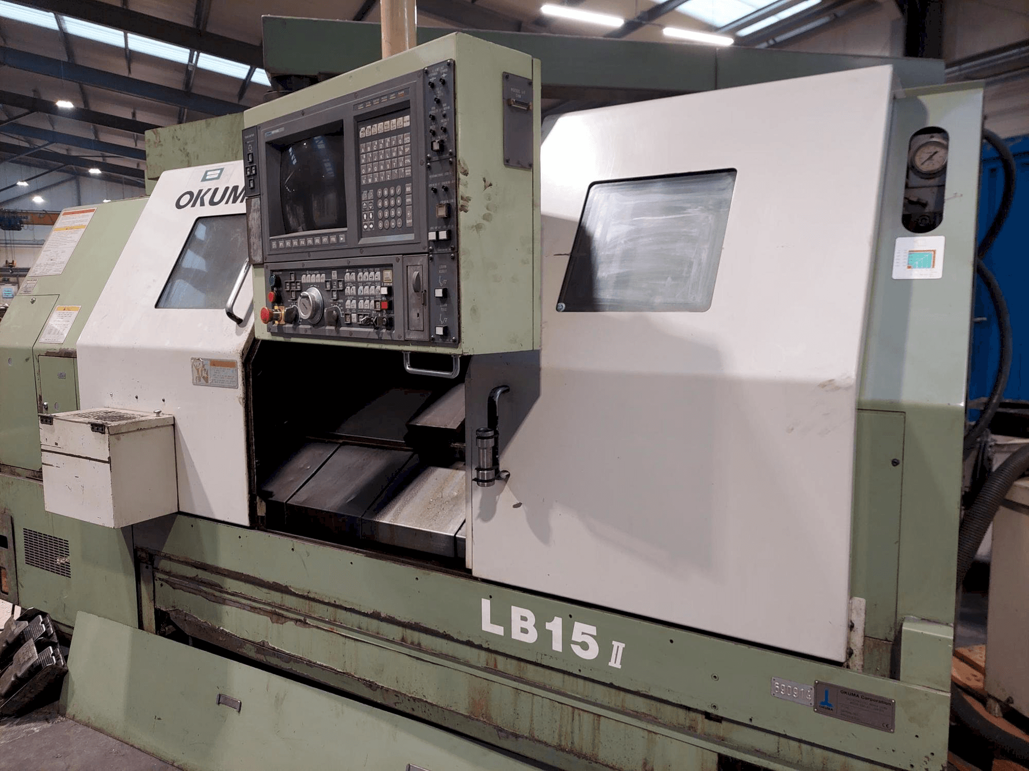 Okuma LB15 Mašinos vaizdas iš priekio