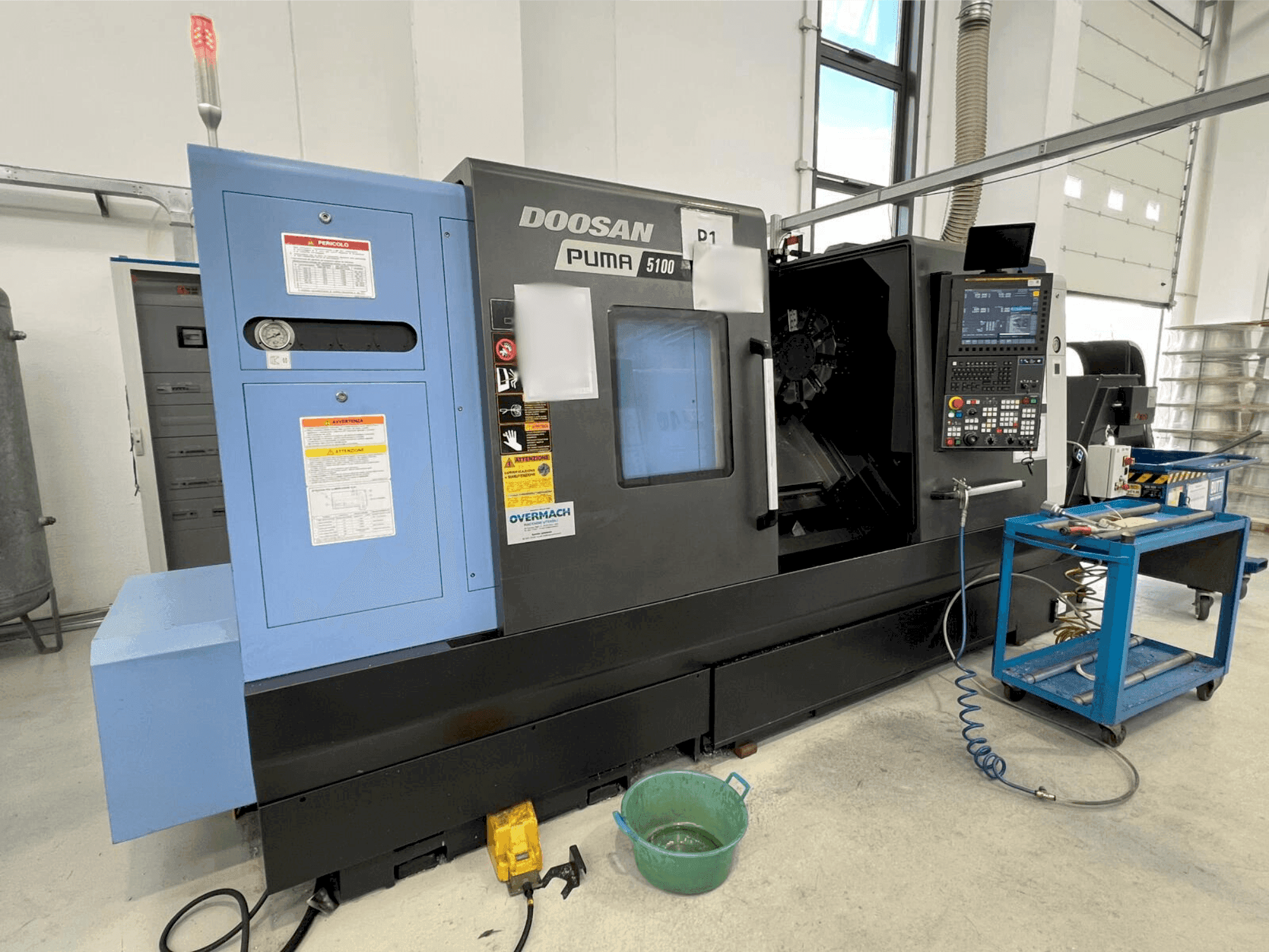 DOOSAN Puma 5100B Mašinos vaizdas iš priekio