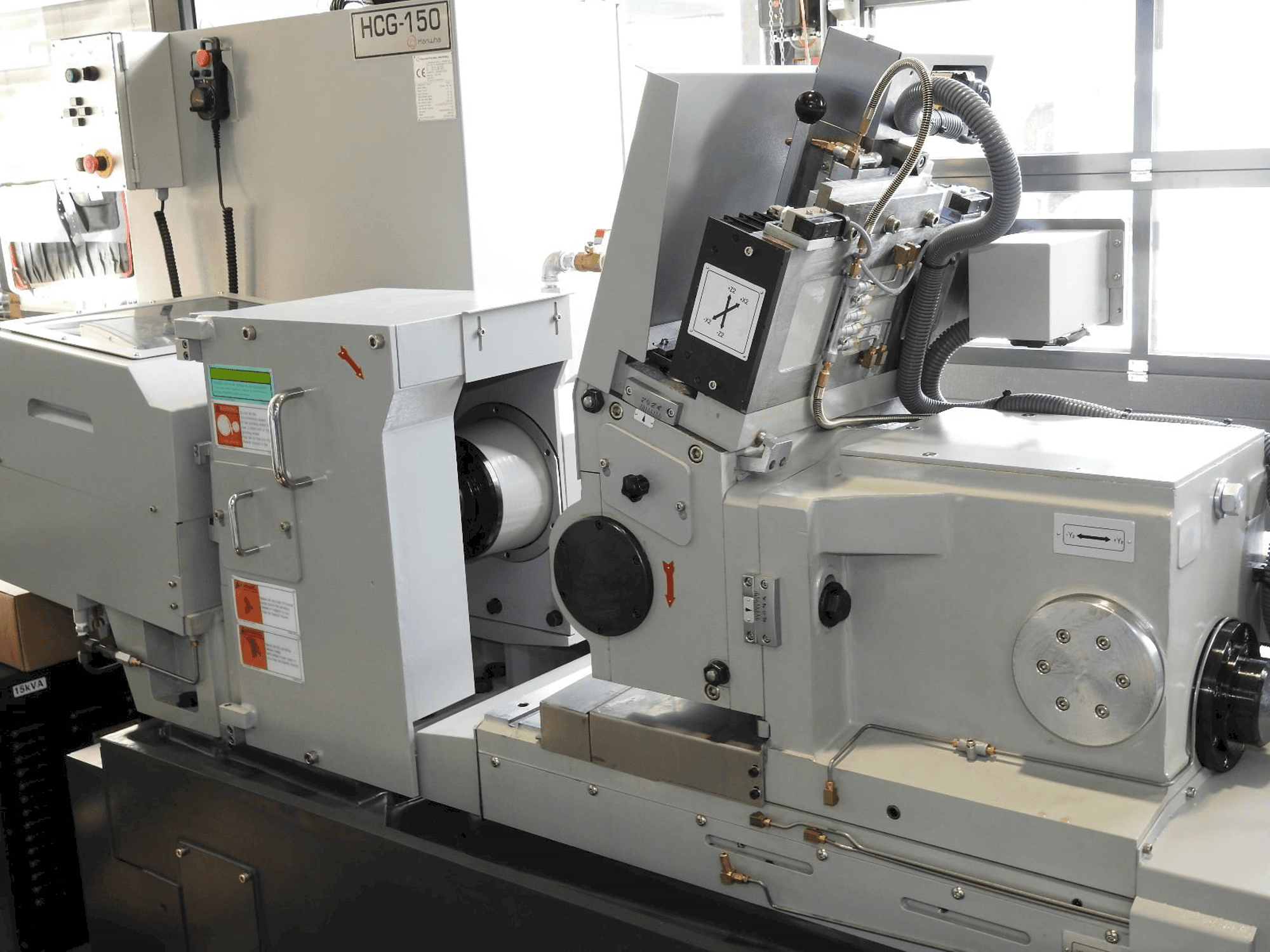 Hanwha HCG 150 Mašinos vaizdas iš priekio