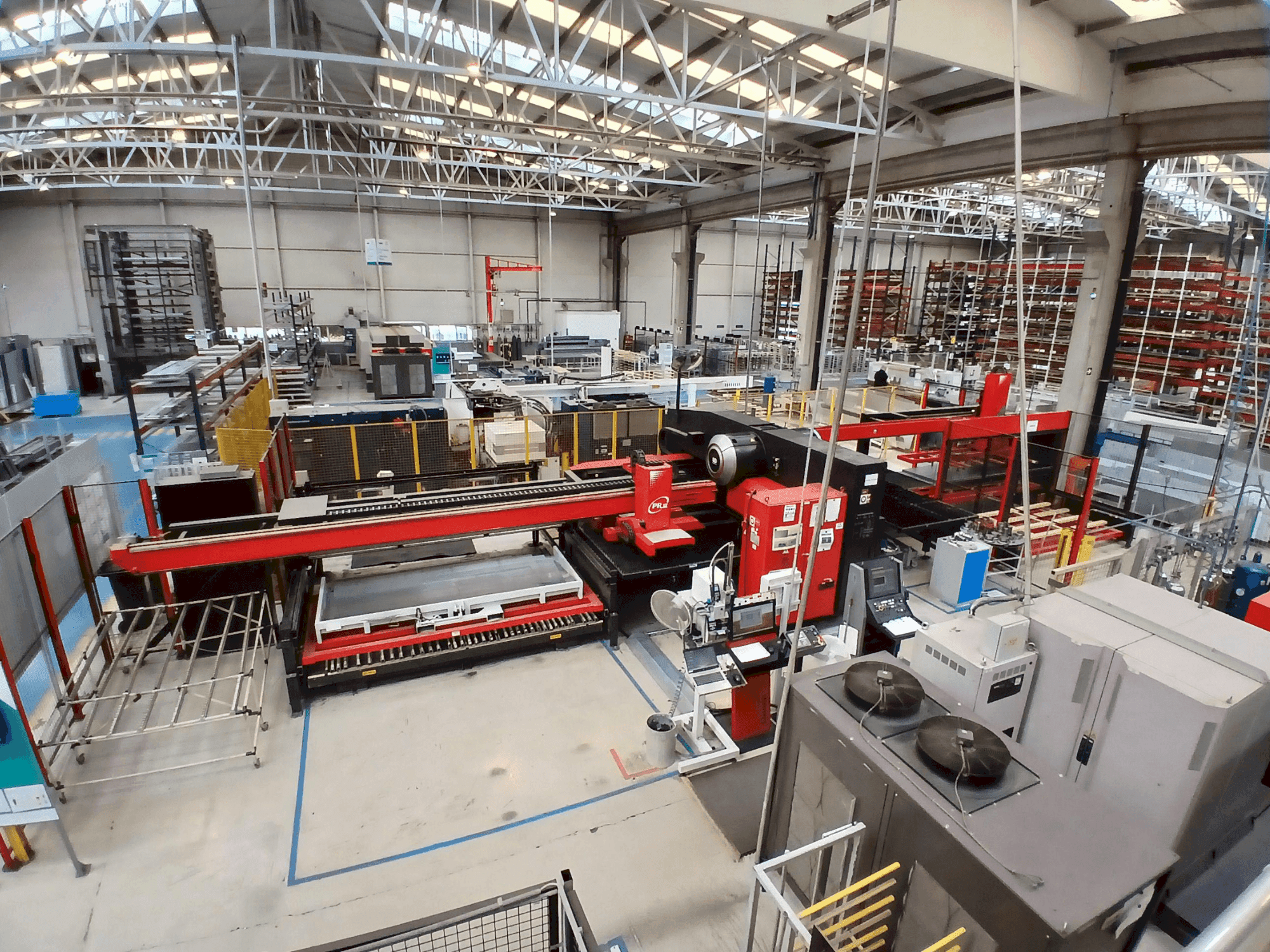 AMADA EMZ 3612 M2 Mašinos vaizdas iš priekio