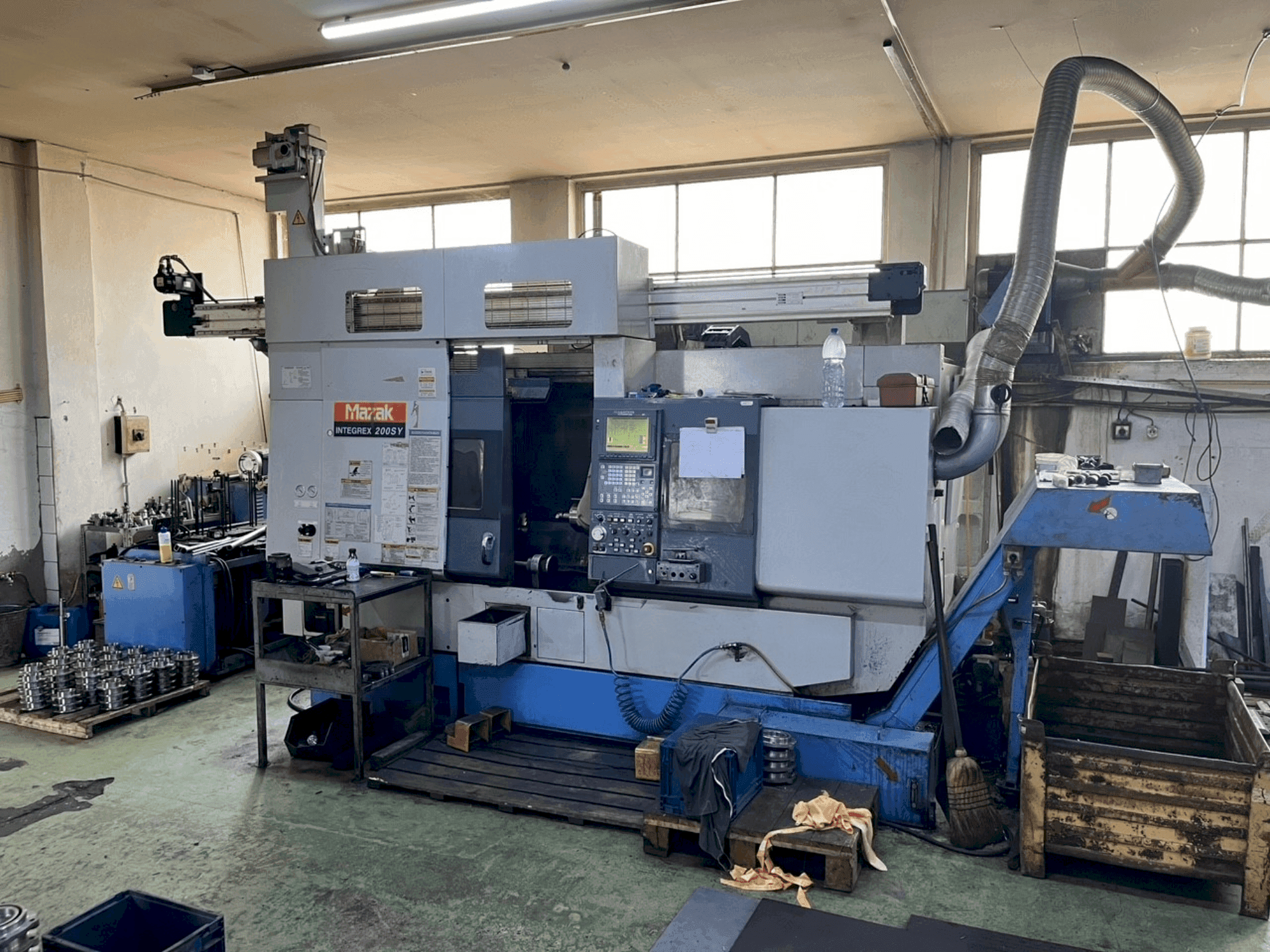 Mazak Integrex 200SY (1999) Mašinos vaizdas iš priekio