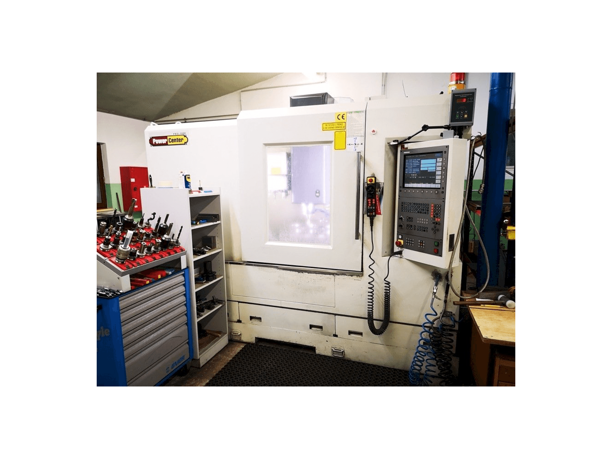 Hartford PRO-1000S Mašinos vaizdas iš priekio