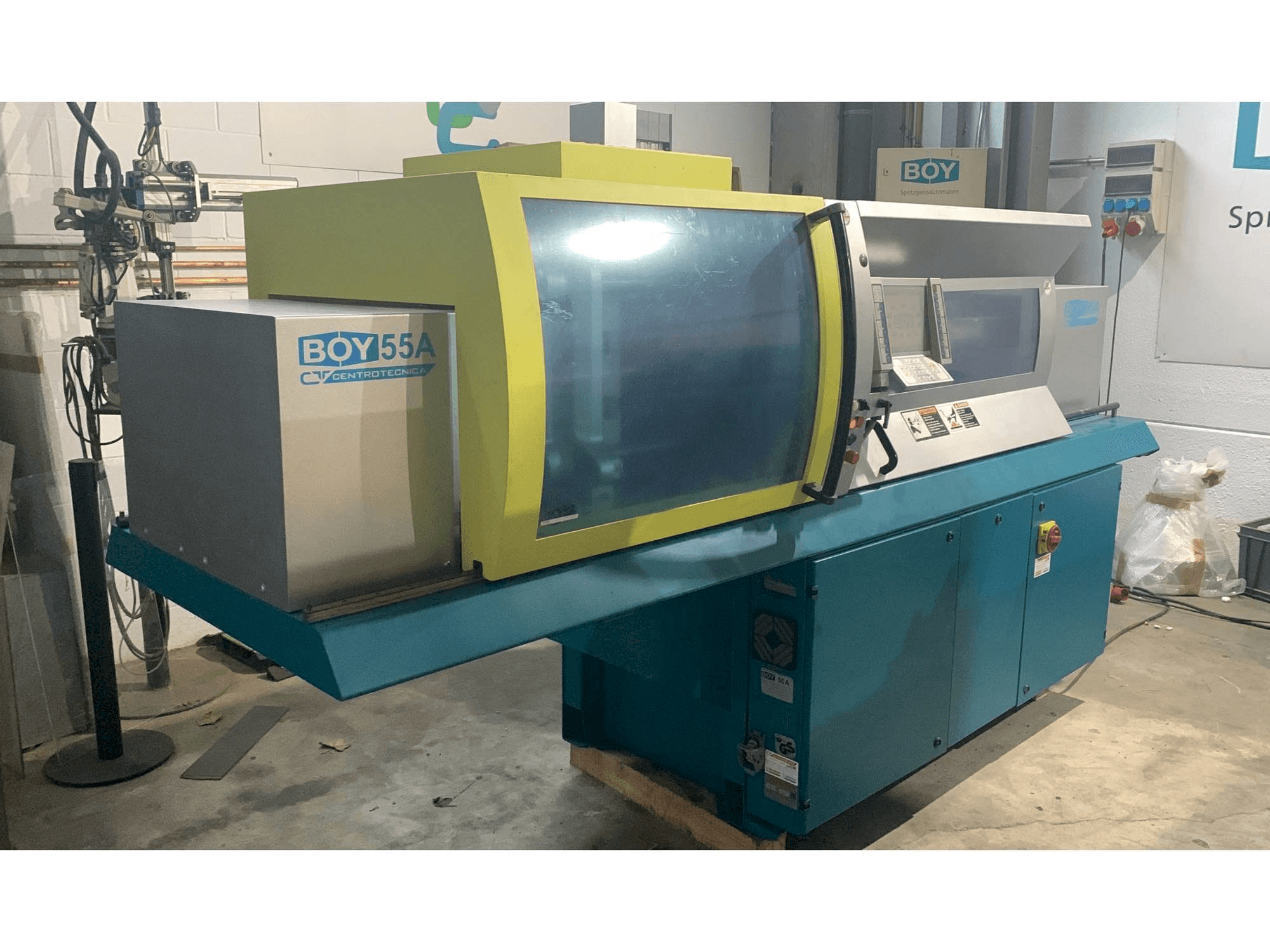 BOY 55A Mašinos vaizdas iš priekio