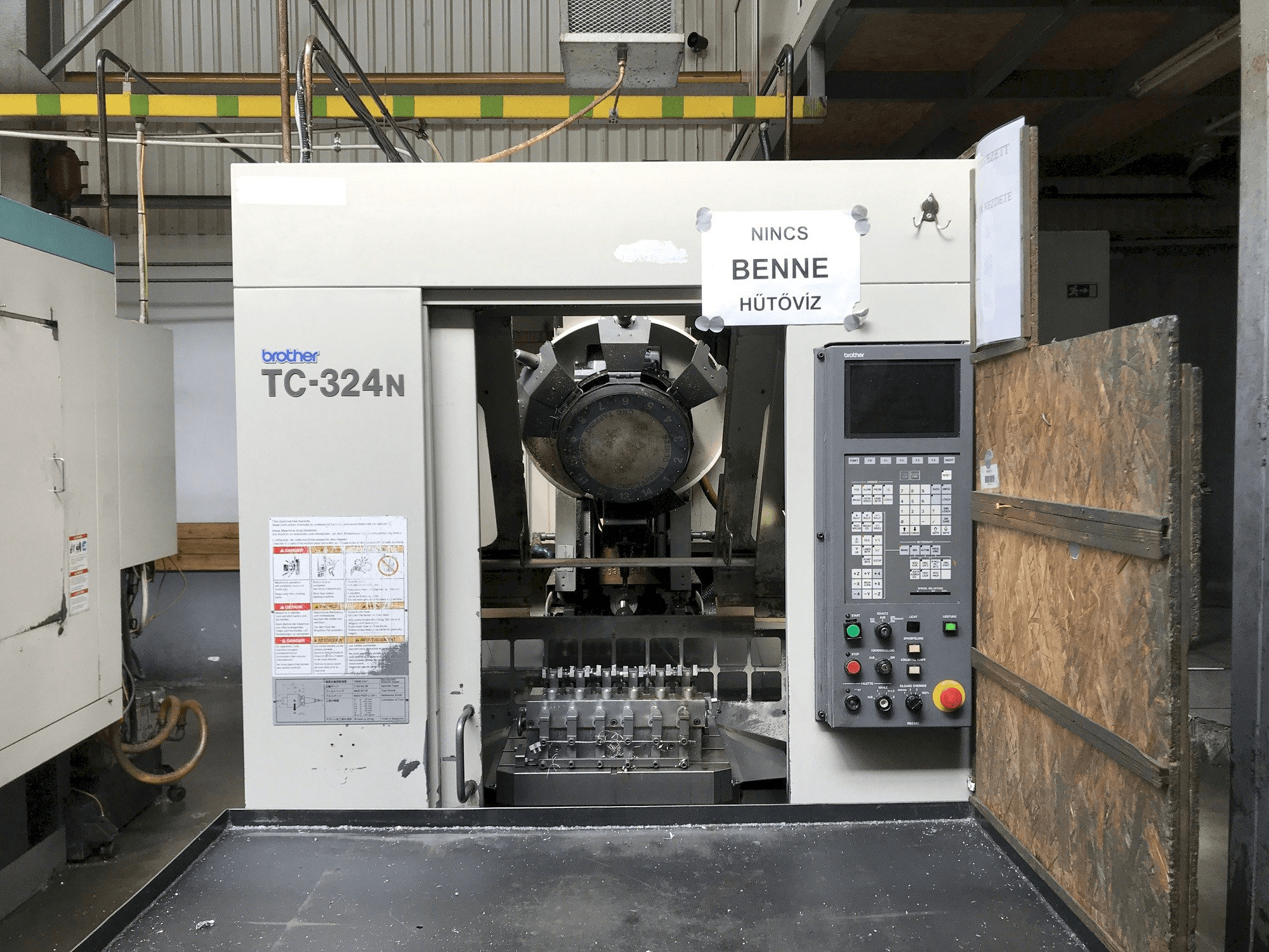 Brother TC-324N Mašinos vaizdas iš priekio