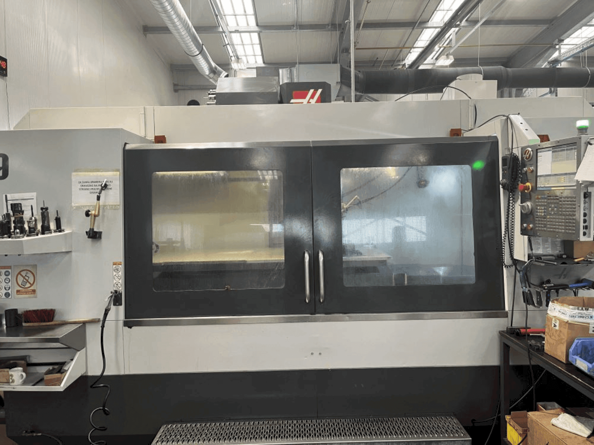 HAAS Vf- 9/40 Mašinos vaizdas iš priekio