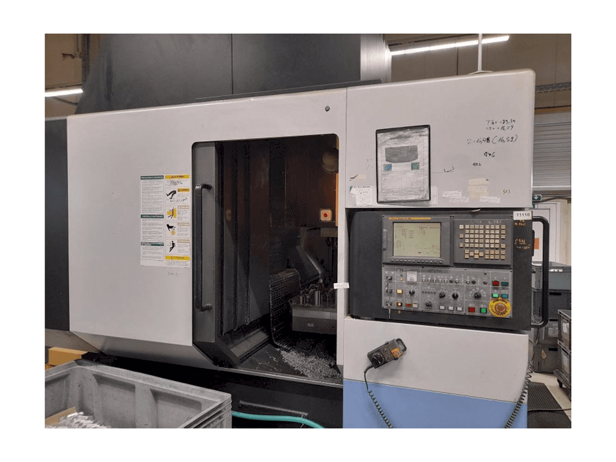 Doosan VC 500 Mašinos vaizdas iš priekio