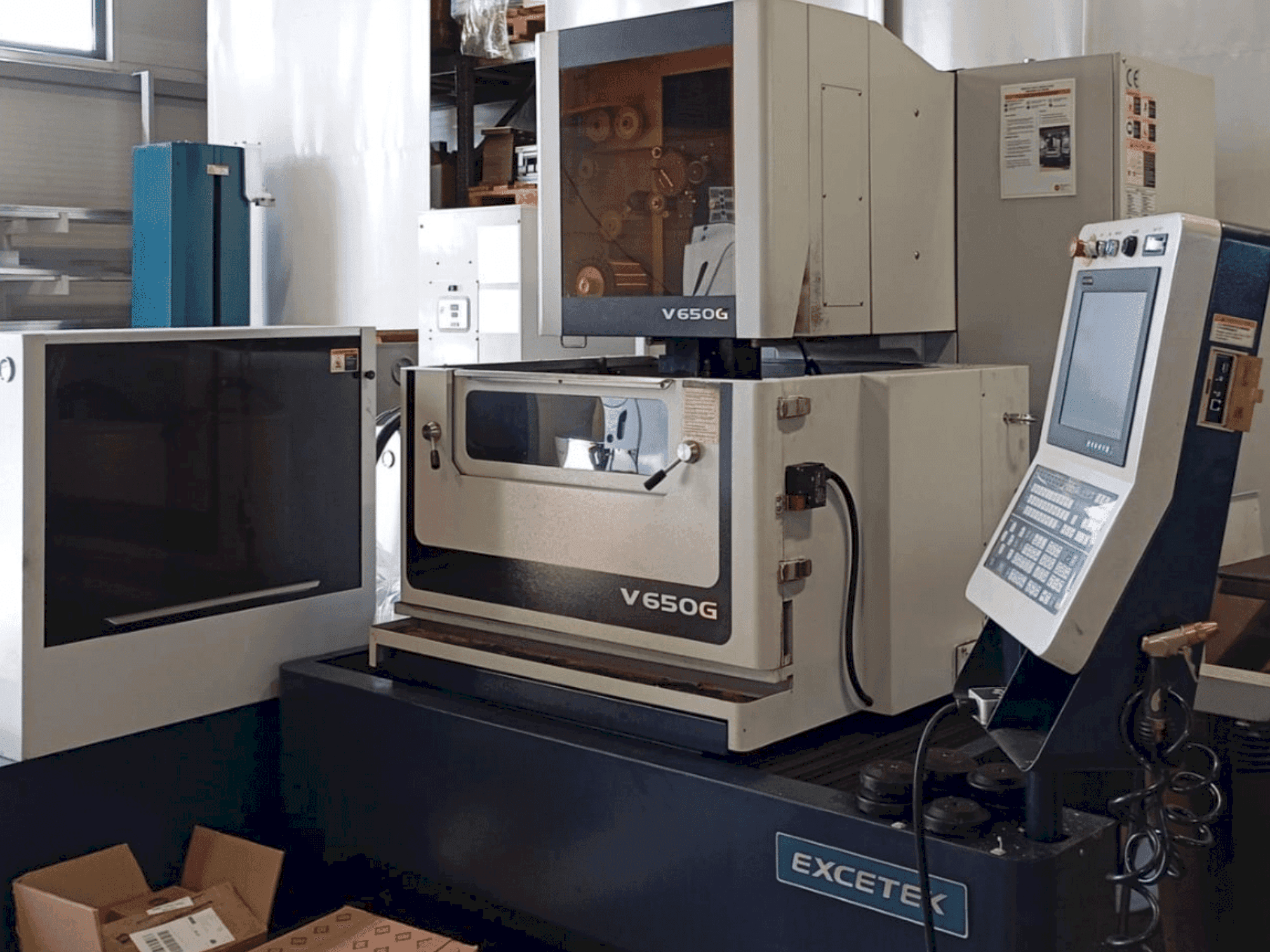 EXCETEK V 650 G Mašinos vaizdas iš priekio