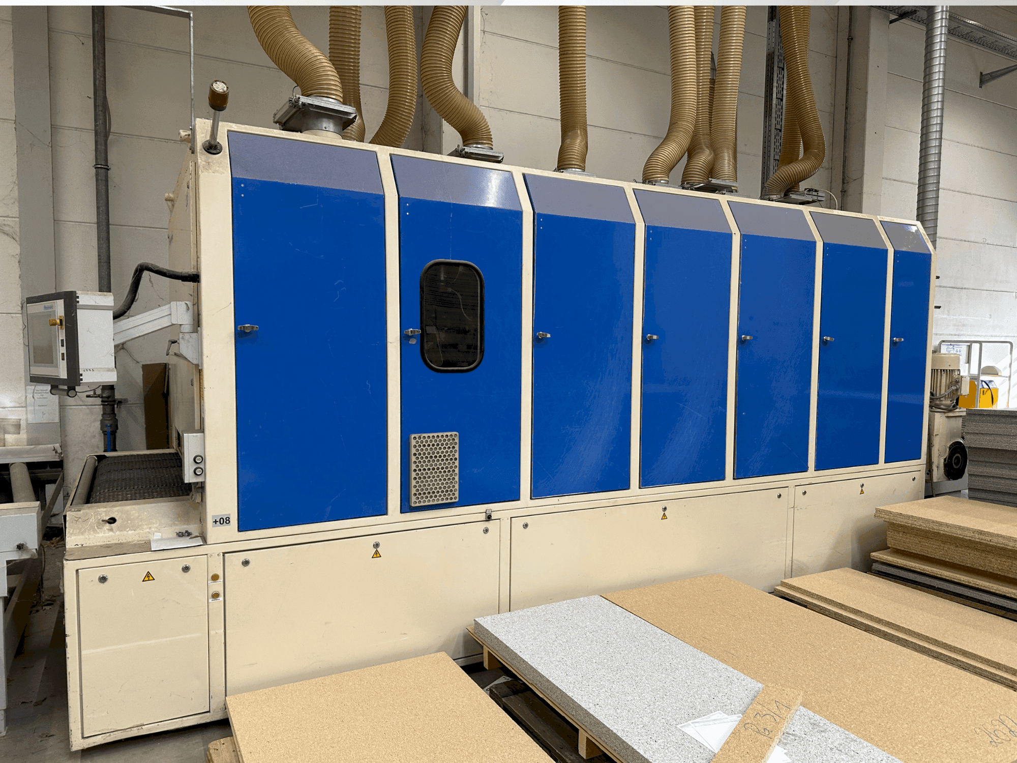 HEESEMANN LSM8 / EA2 Mašinos vaizdas iš priekio