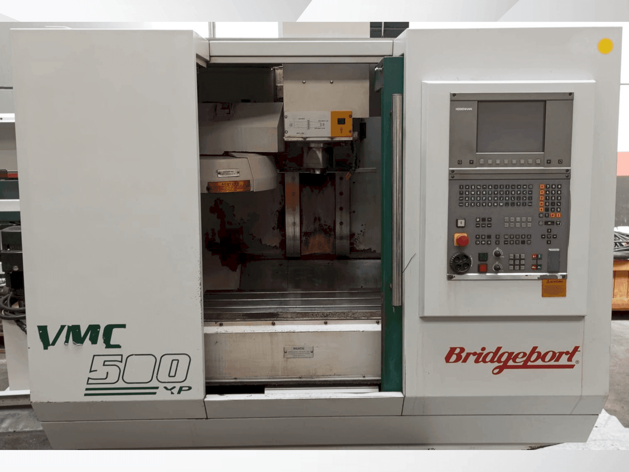 Bridgeport VMC 500 XP Mašinos vaizdas iš priekio
