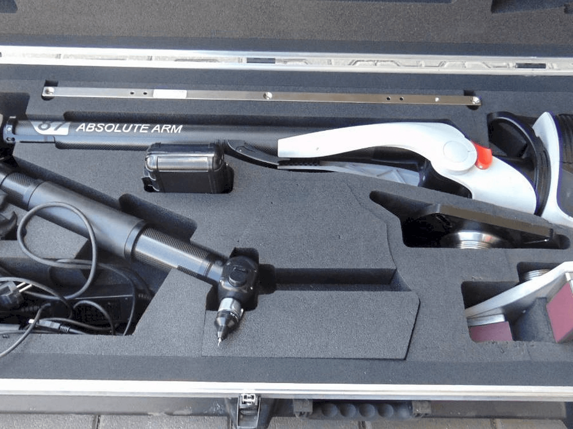 Hexagon RA8 V1 Mašinos vaizdas iš priekio