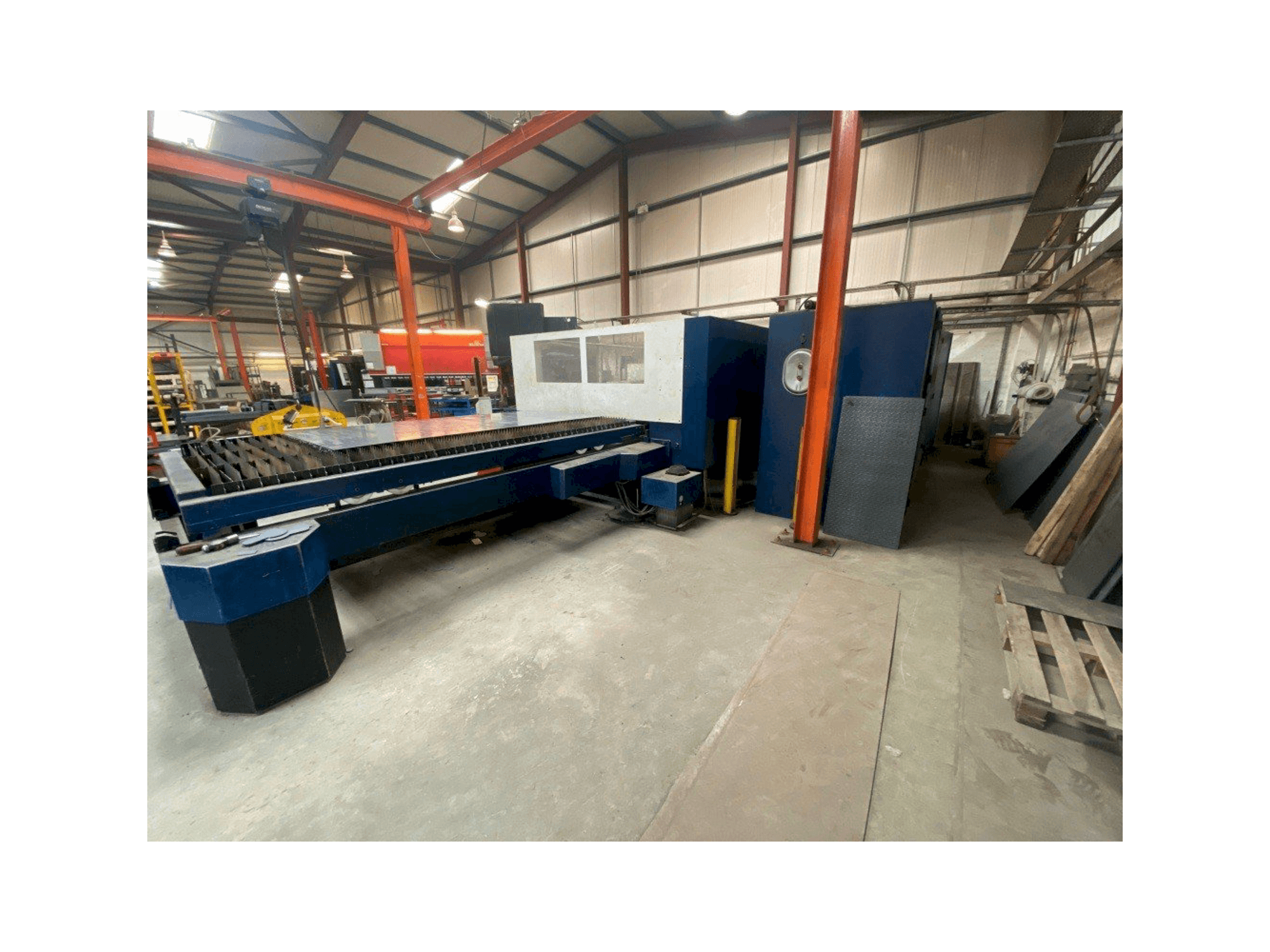 Trumpf TRUMATIC L3030 Mašinos vaizdas iš priekio
