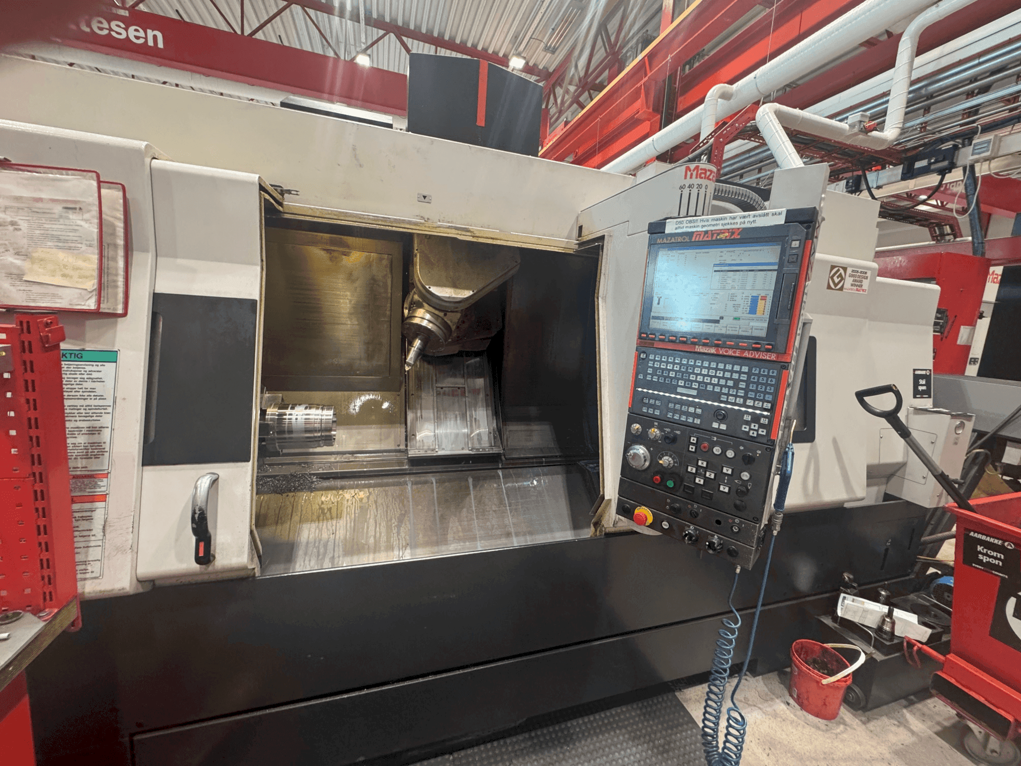 Mazak Integrex 400 IV Mašinos vaizdas iš priekio
