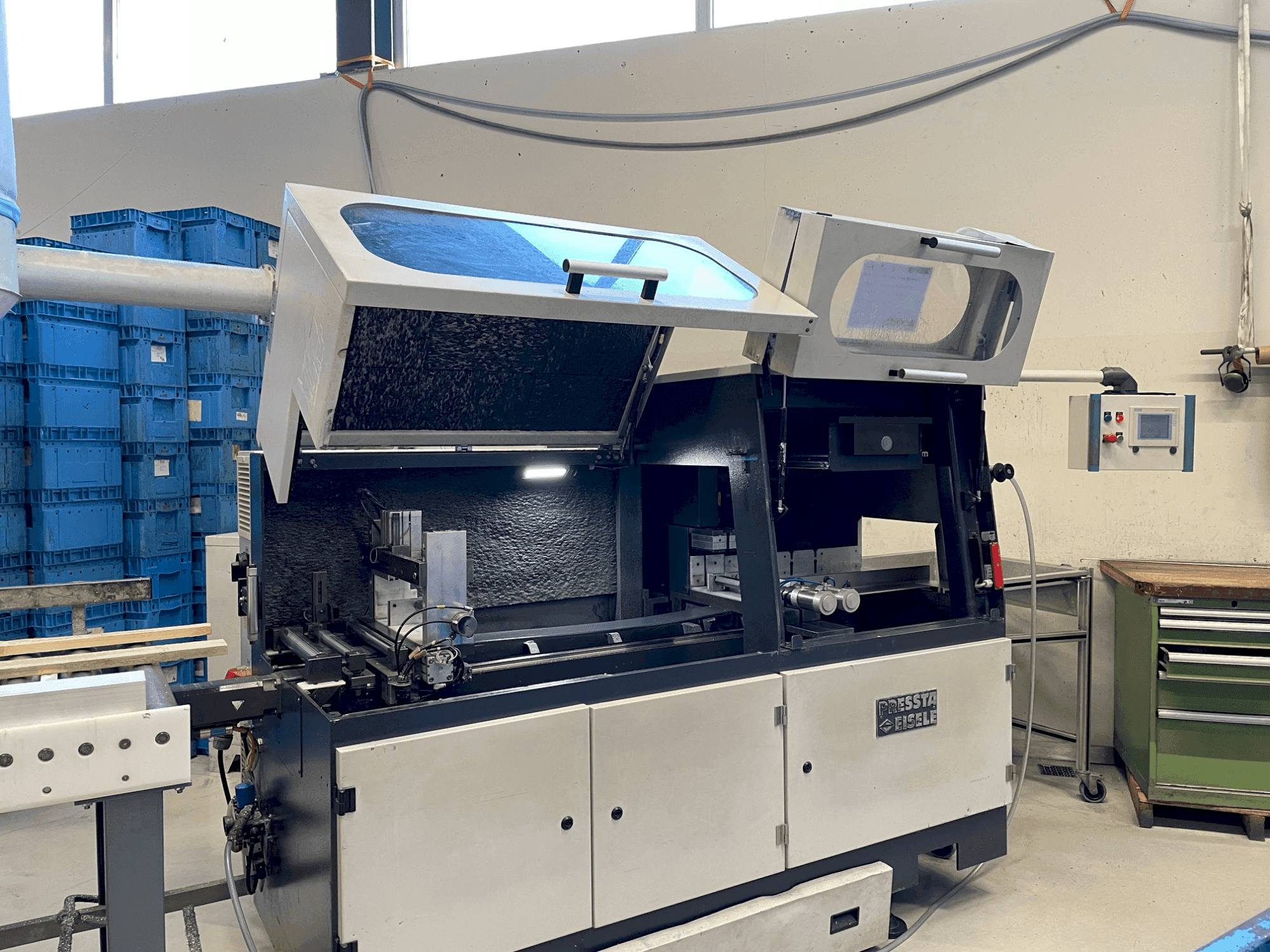 Other 600 R Mašinos vaizdas iš priekio