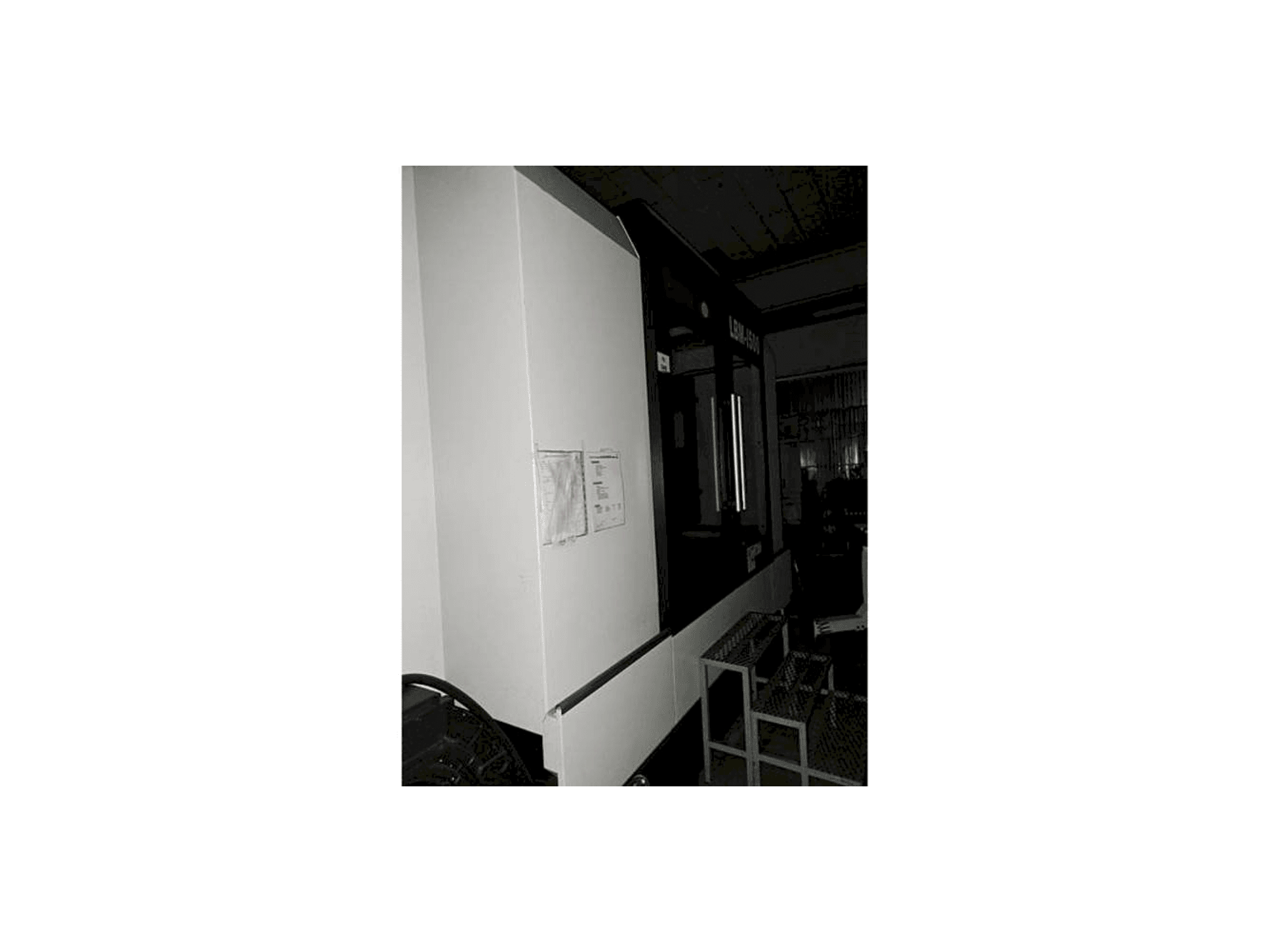 Eumach LBM-1500 Mašinos kairės pusės vaizdas