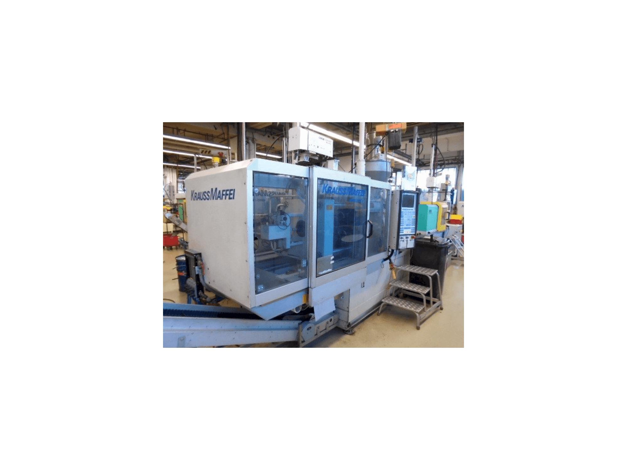 Krauss Maffei KM 65-390-C2 Mašinos vaizdas iš kairės pusės