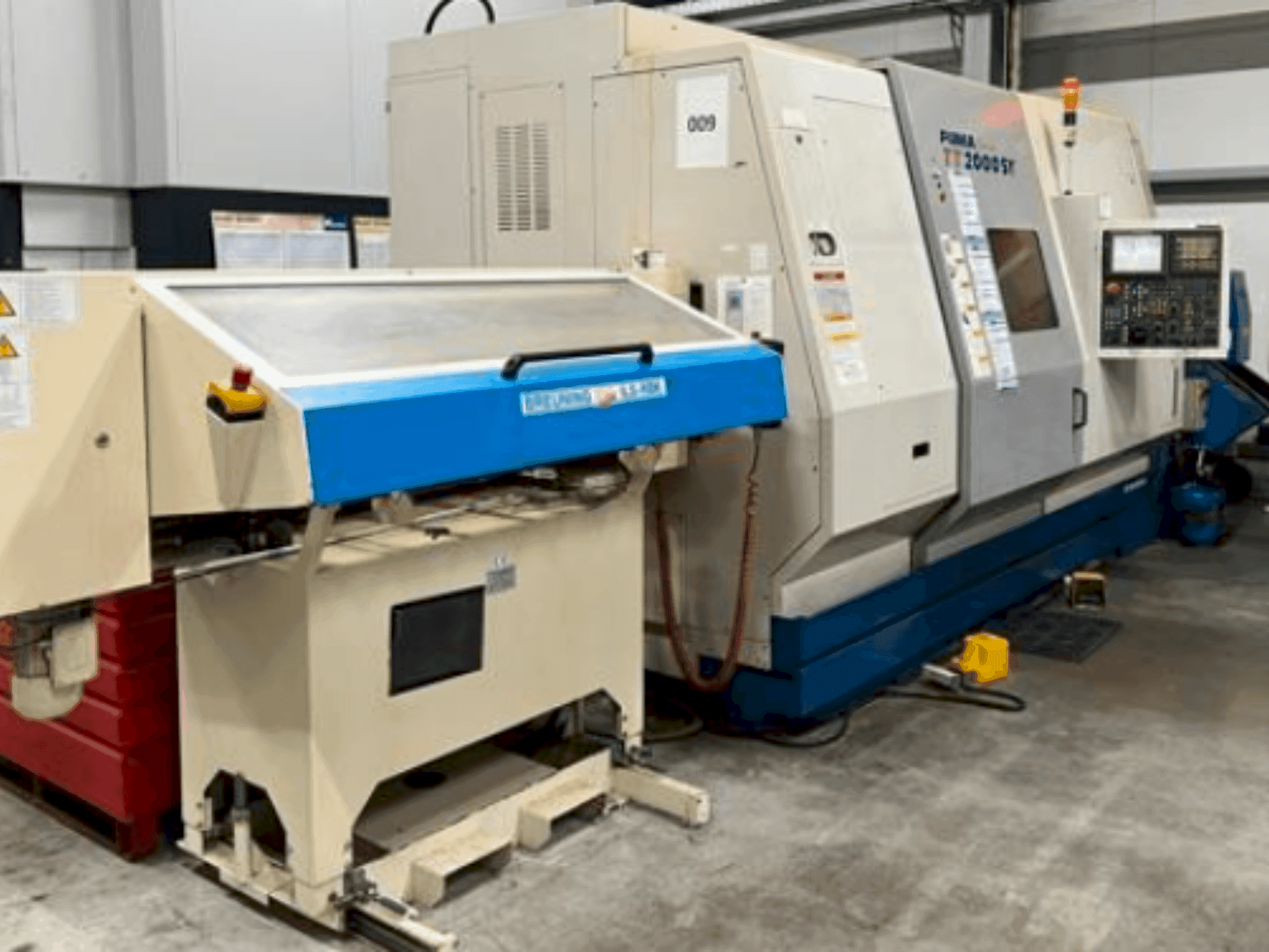 DAEWOO PUMA TT 2000 SY Mašinos vaizdas iš priekio