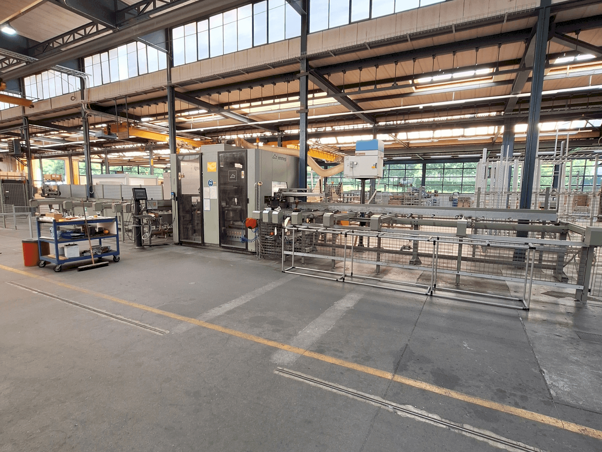 Emmegi Quadra L1 Mašinos vaizdas iš priekio